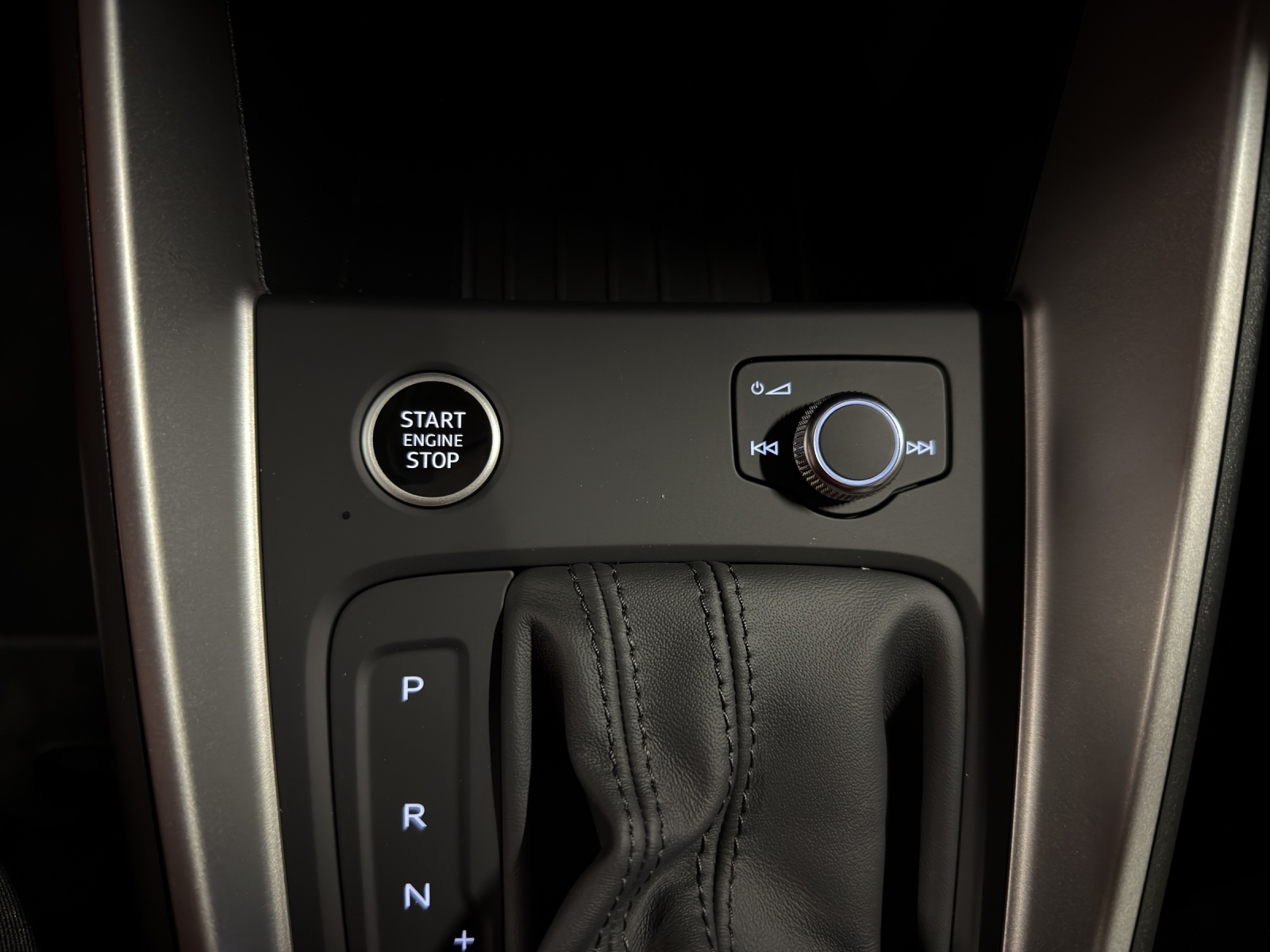 AUDI A1 Sportback 30 TFSI Attraction S-tronic-image-21