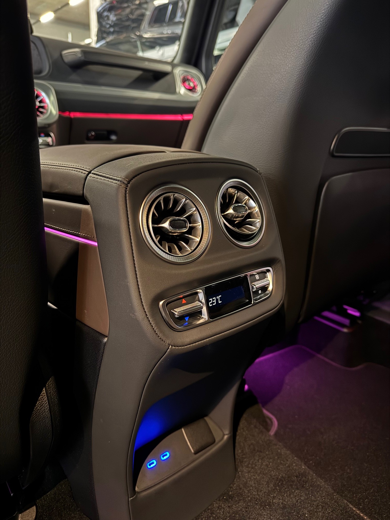 MERCEDES-BENZ G 450d 9G-Tronic *NEW*-image-15