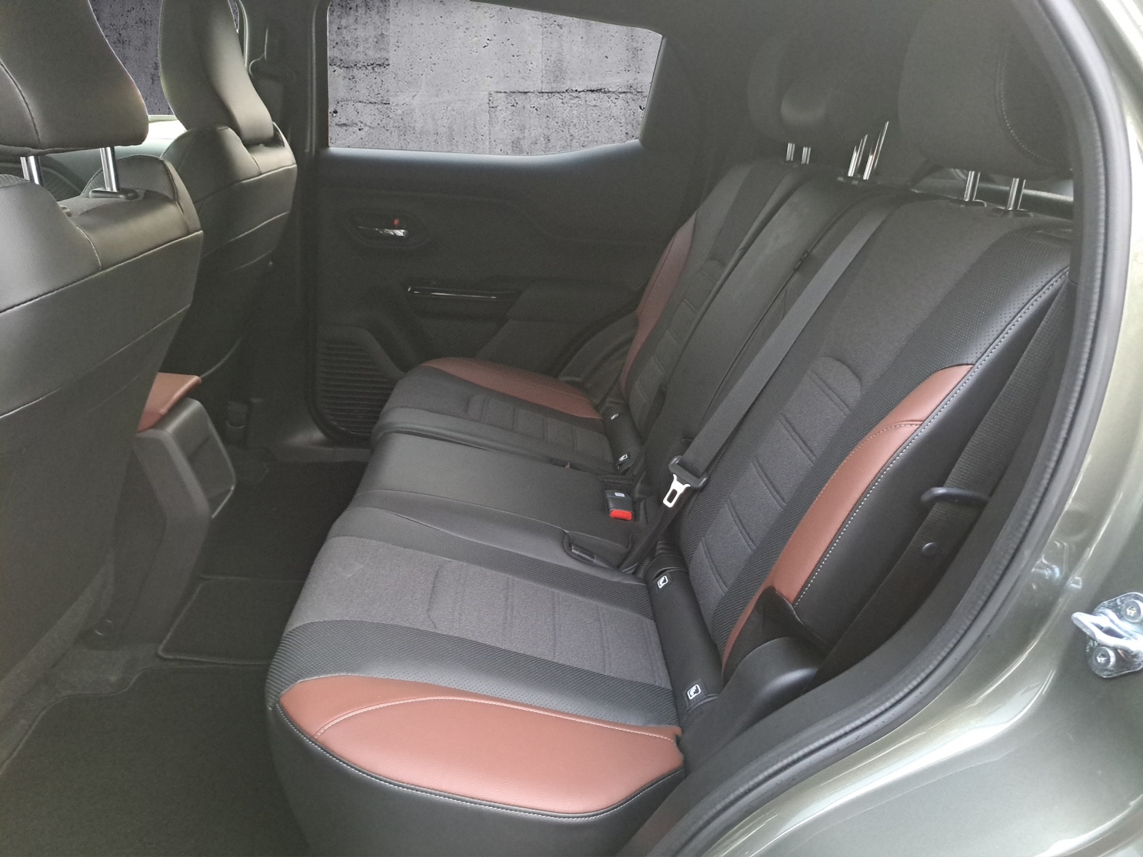 SUZUKI e Vitara Compact Top 4x4-image-15