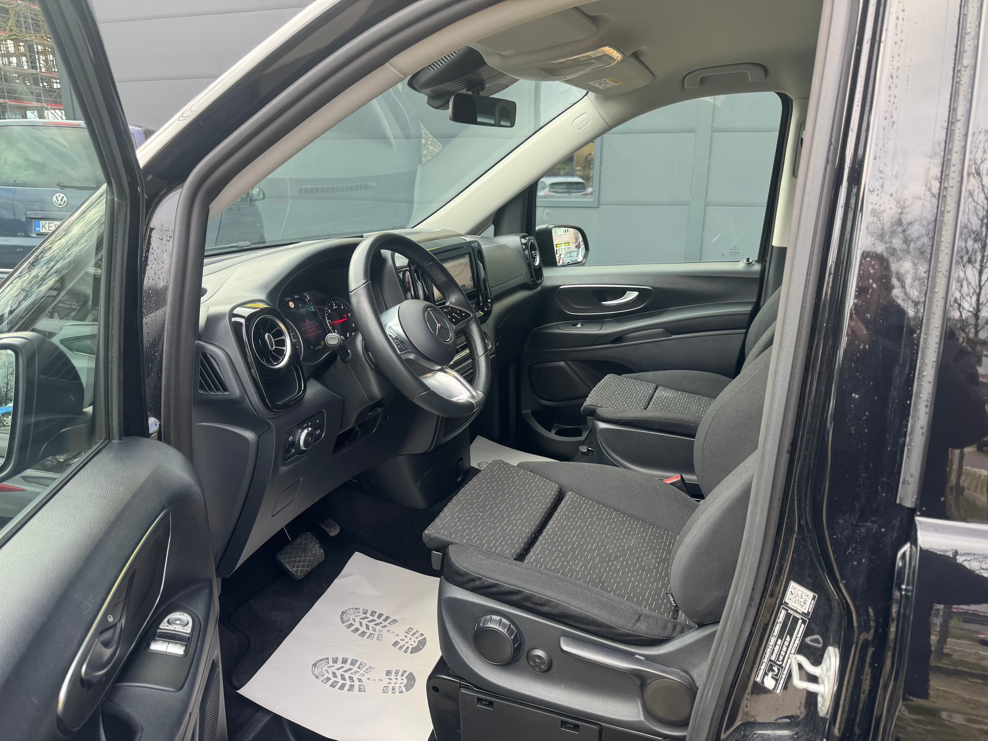 MERCEDES-BENZ Vito 116 CDI Lang Select Tourer 4Matic 9G-Tronic-image-8