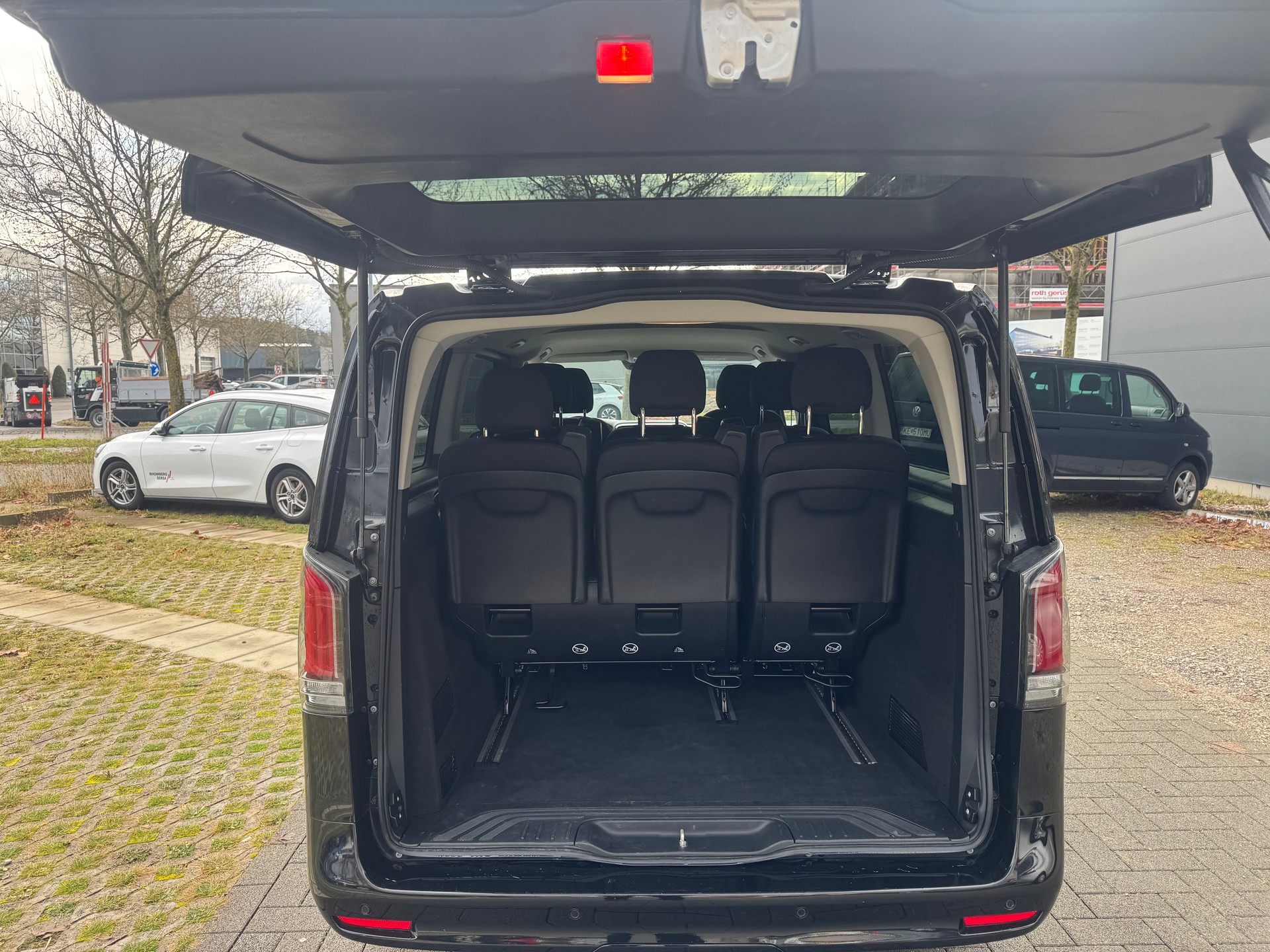 MERCEDES-BENZ Vito 116 CDI Lang Select Tourer 4Matic 9G-Tronic-image-11