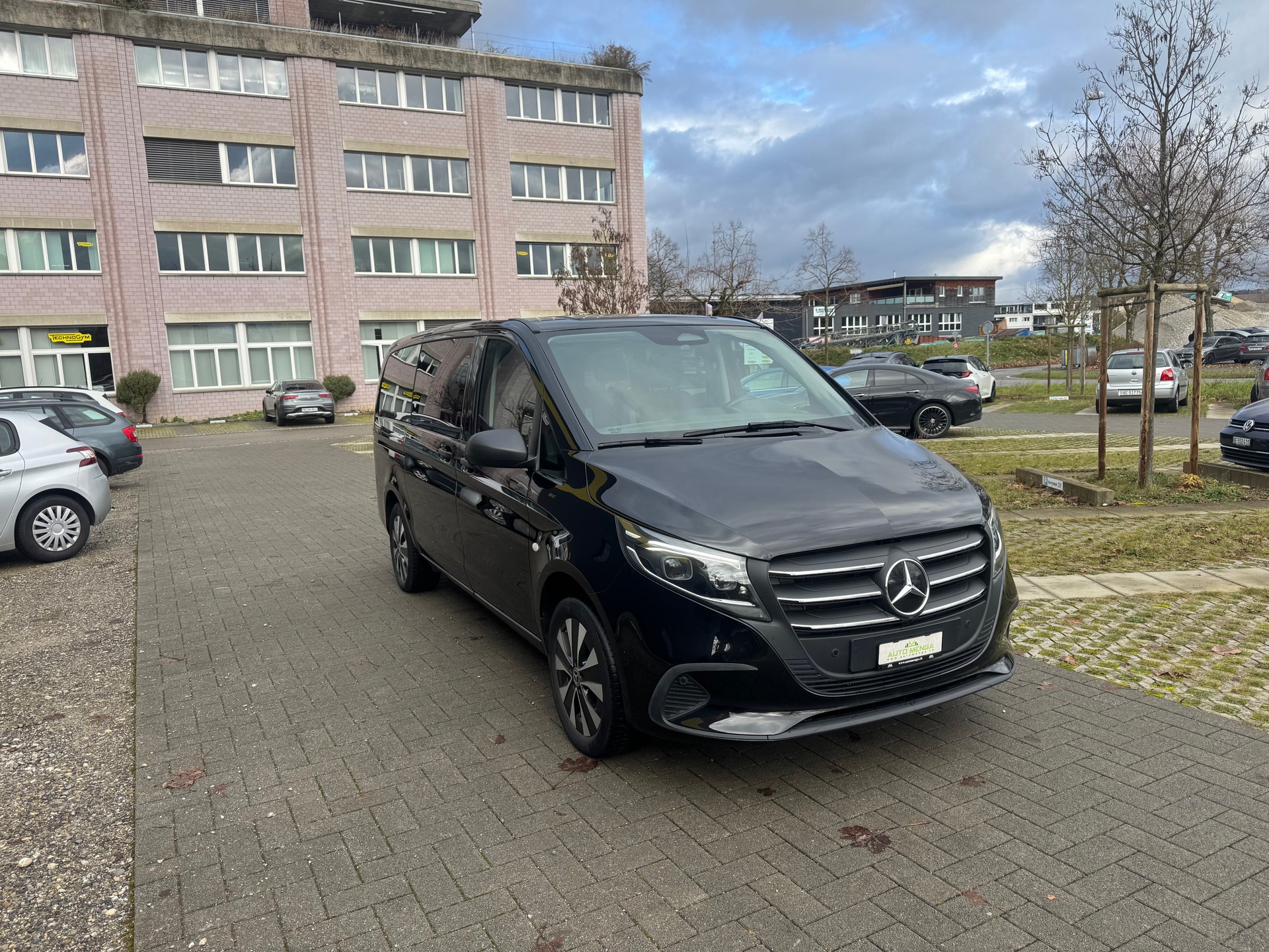 MERCEDES-BENZ Vito 116 CDI Lang Select Tourer 4Matic 9G-Tronic-image-2