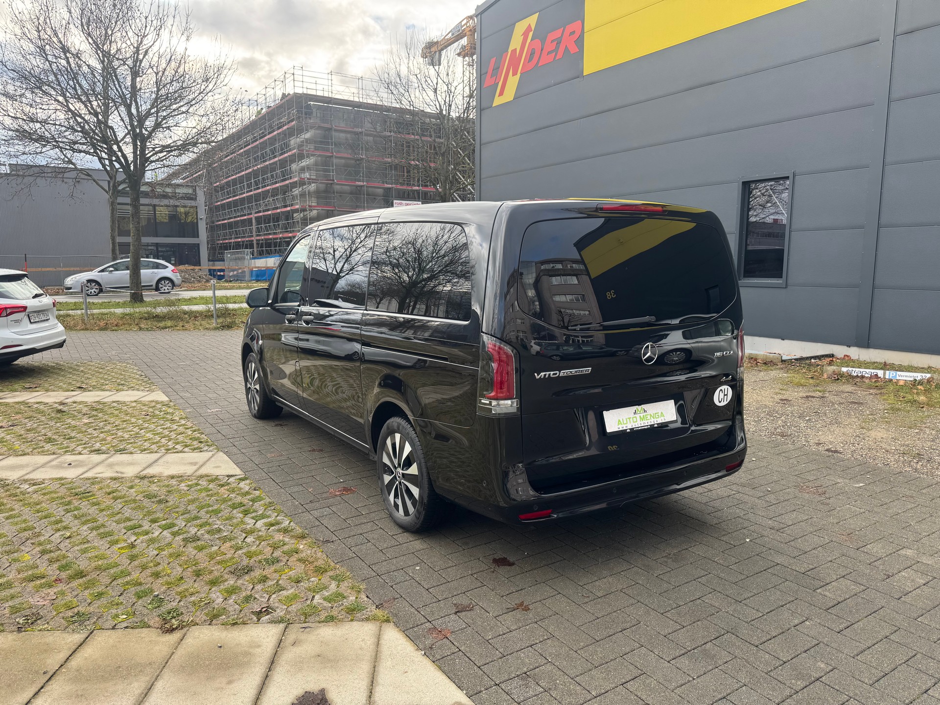 MERCEDES-BENZ Vito 116 CDI Lang Select Tourer 4Matic 9G-Tronic-image-6