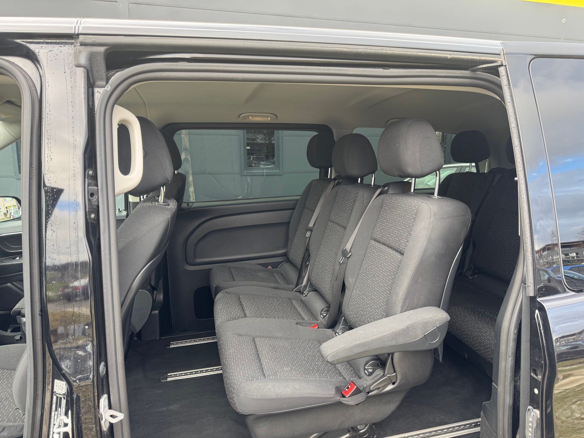 MERCEDES-BENZ Vito 116 CDI Lang Select Tourer 4Matic 9G-Tronic-image-9