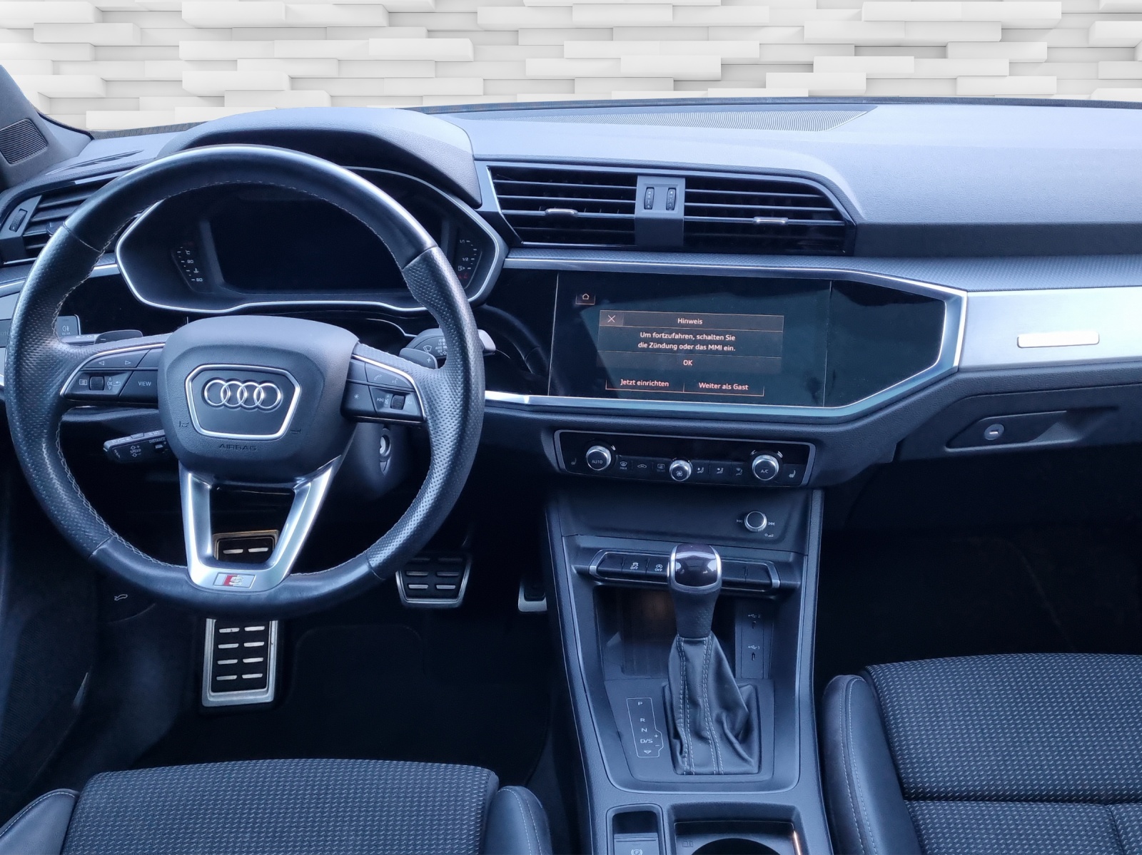 AUDI Q3 35 TFSI S-tronic-image-6