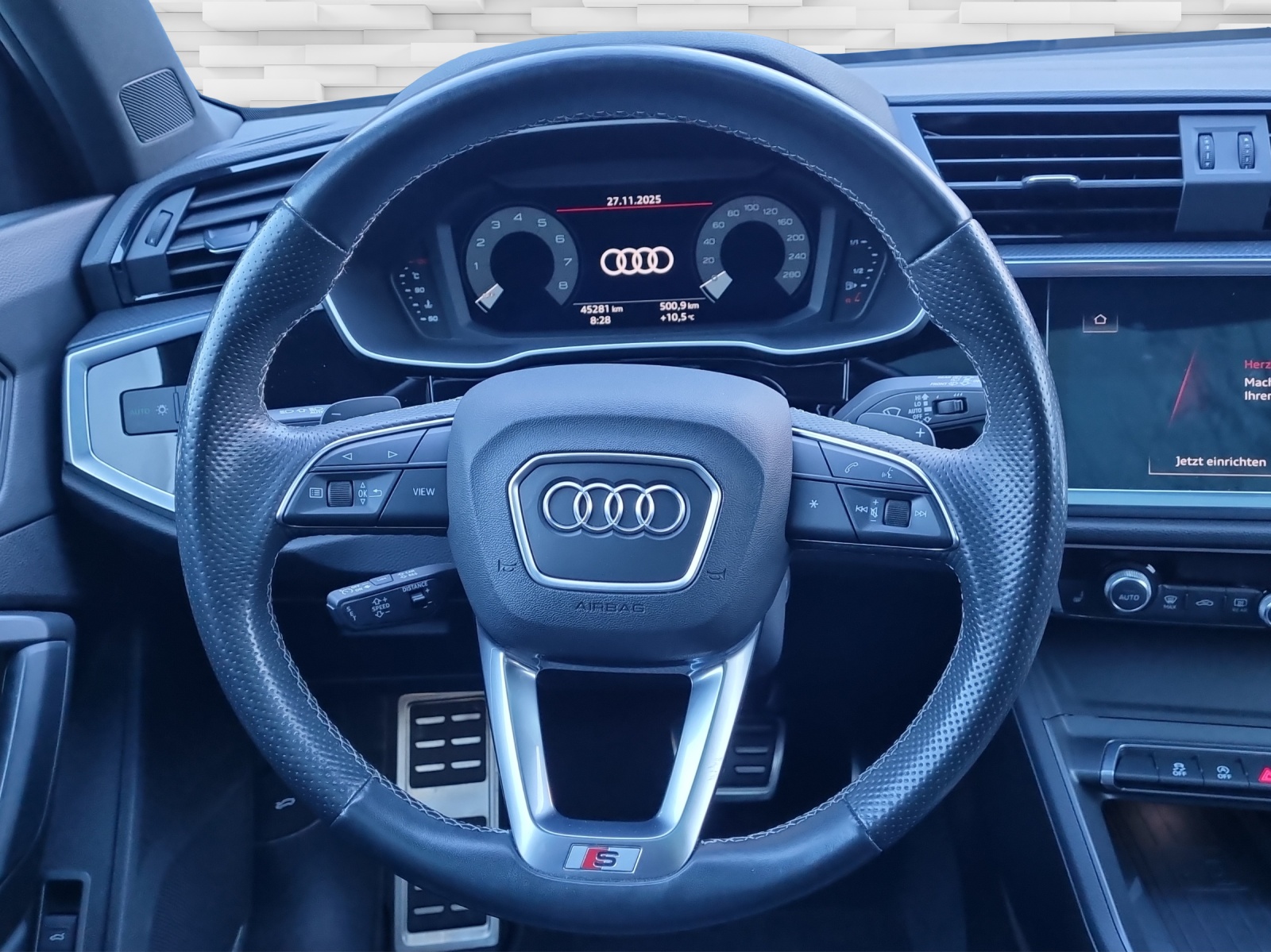 AUDI Q3 35 TFSI S-tronic-image-5