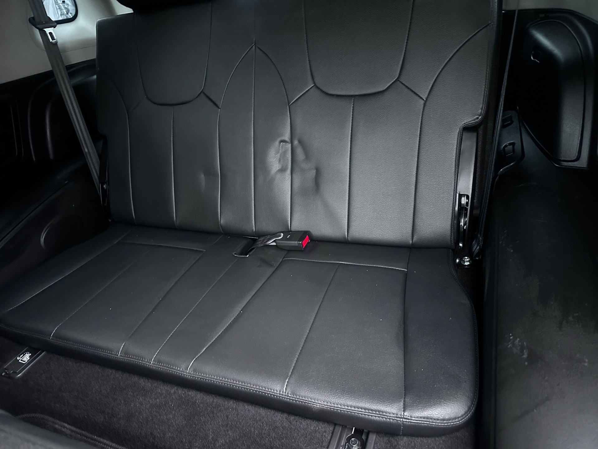KGM-SsangYong Rexton RX200 e-XDi Sapphire 4WD Automatic-image-11