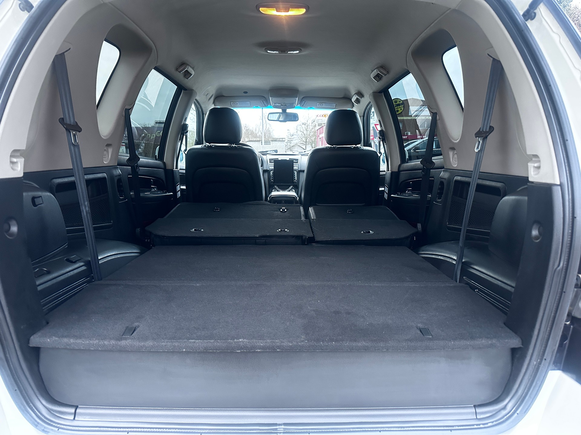 KGM-SsangYong Rexton RX200 e-XDi Sapphire 4WD Automatic-image-14