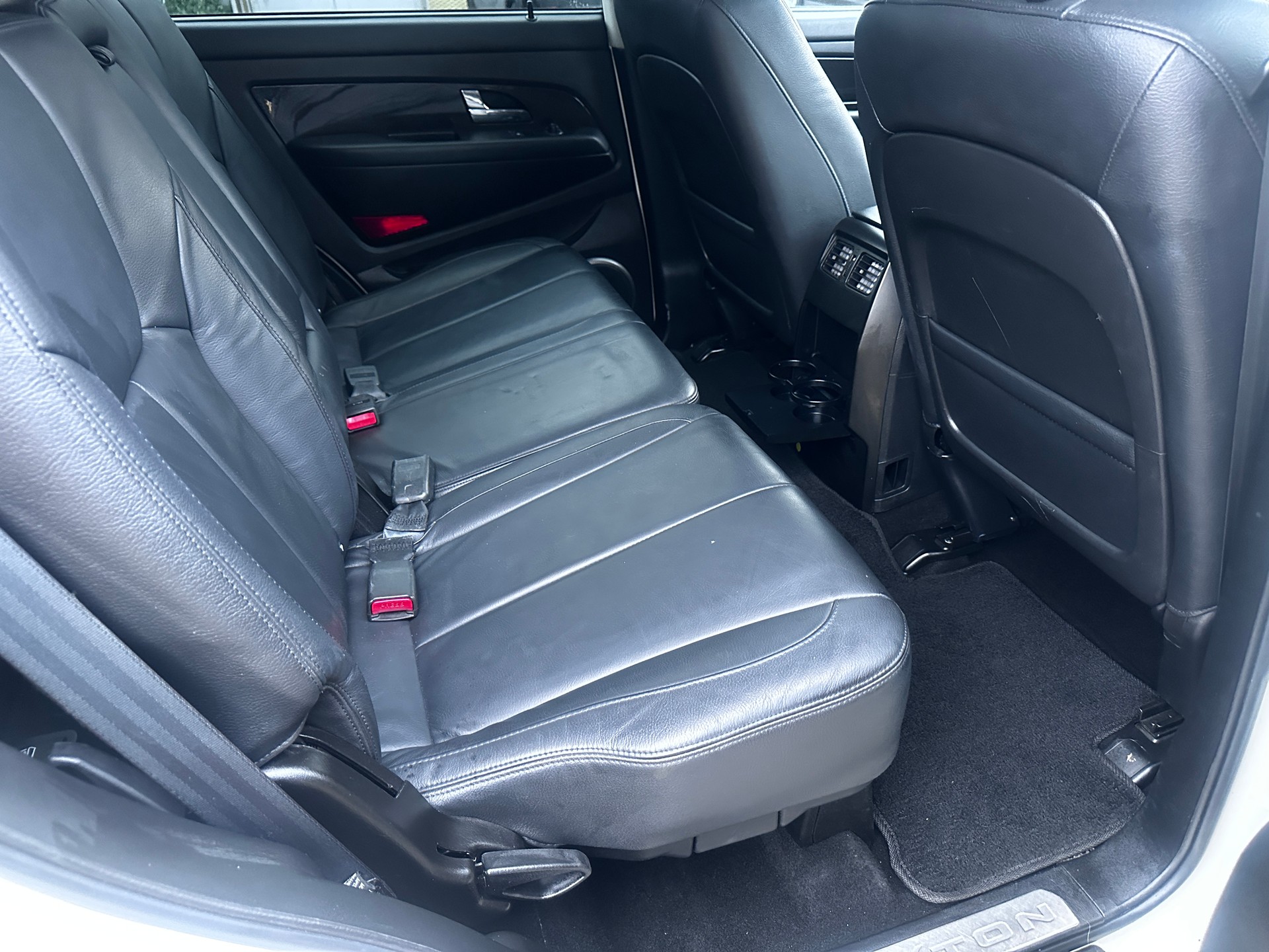 KGM-SsangYong Rexton RX200 e-XDi Sapphire 4WD Automatic-image-15