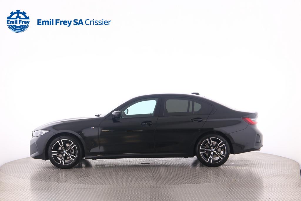 BMW 320i xDrive-image-1