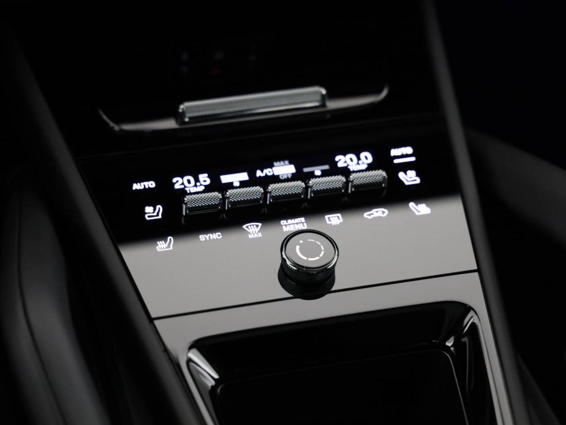 PORSCHE Cayenne E-Hybrid Coupé-image-26