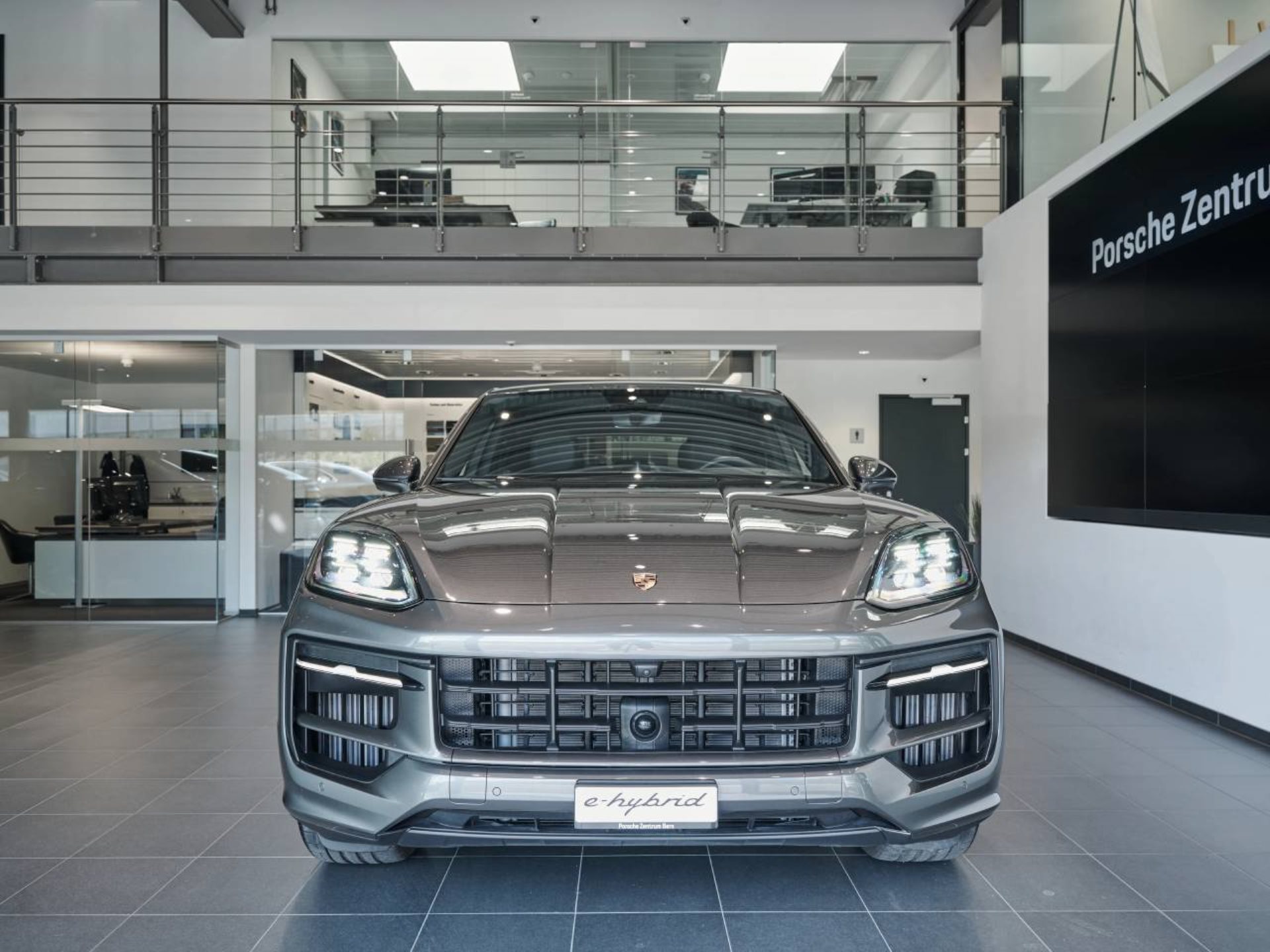 PORSCHE Cayenne E-Hybrid Coupé-image-9