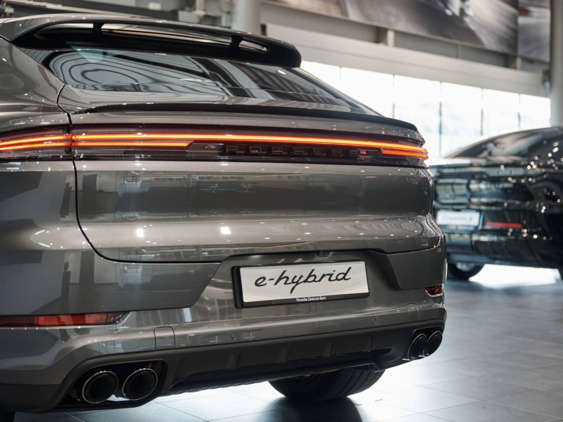 PORSCHE Cayenne E-Hybrid Coupé-image-26