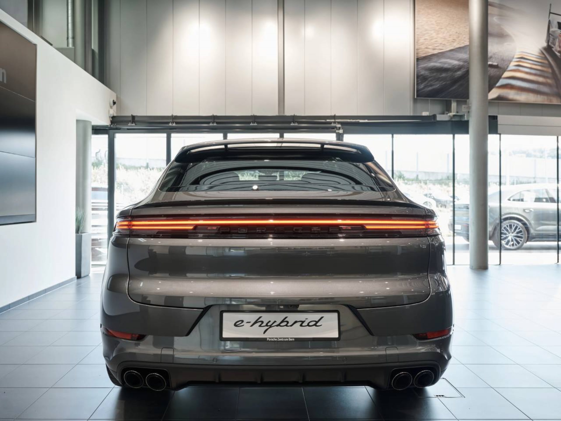 PORSCHE Cayenne E-Hybrid Coupé-image-5