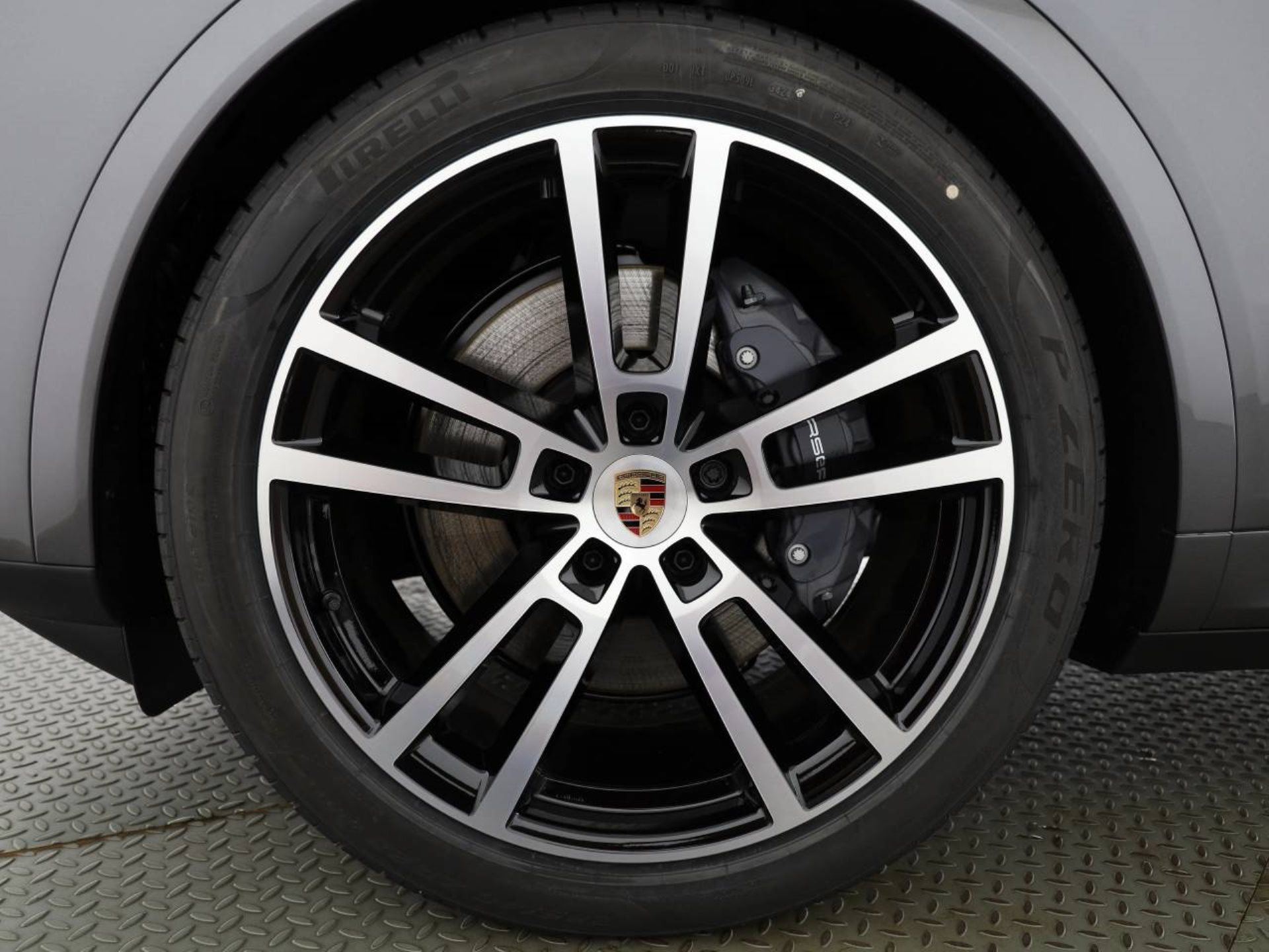 PORSCHE Cayenne E-Hybrid Coupé-image-27