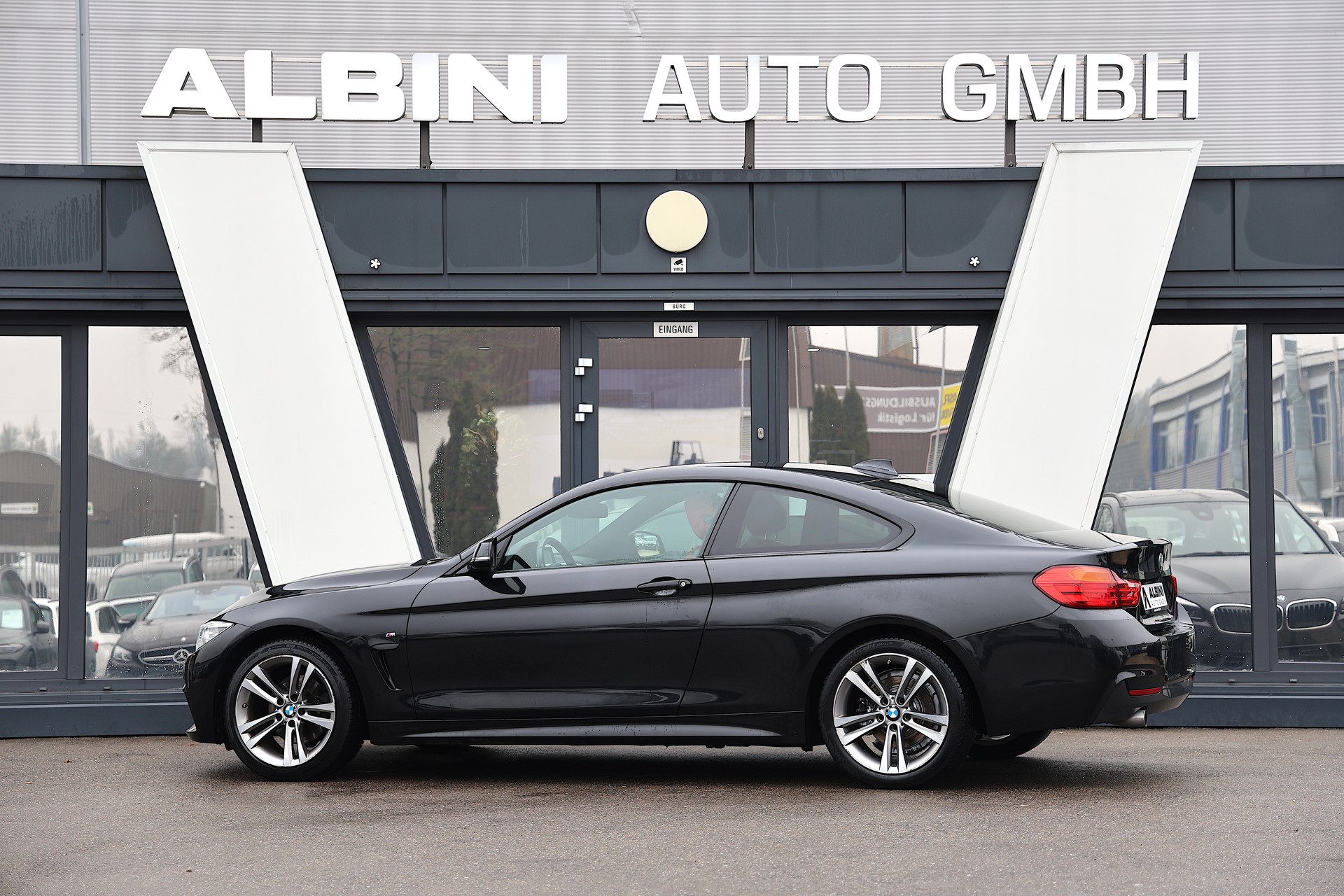 BMW 420d Coupé M-Sport xDrive Steptronic-image-5