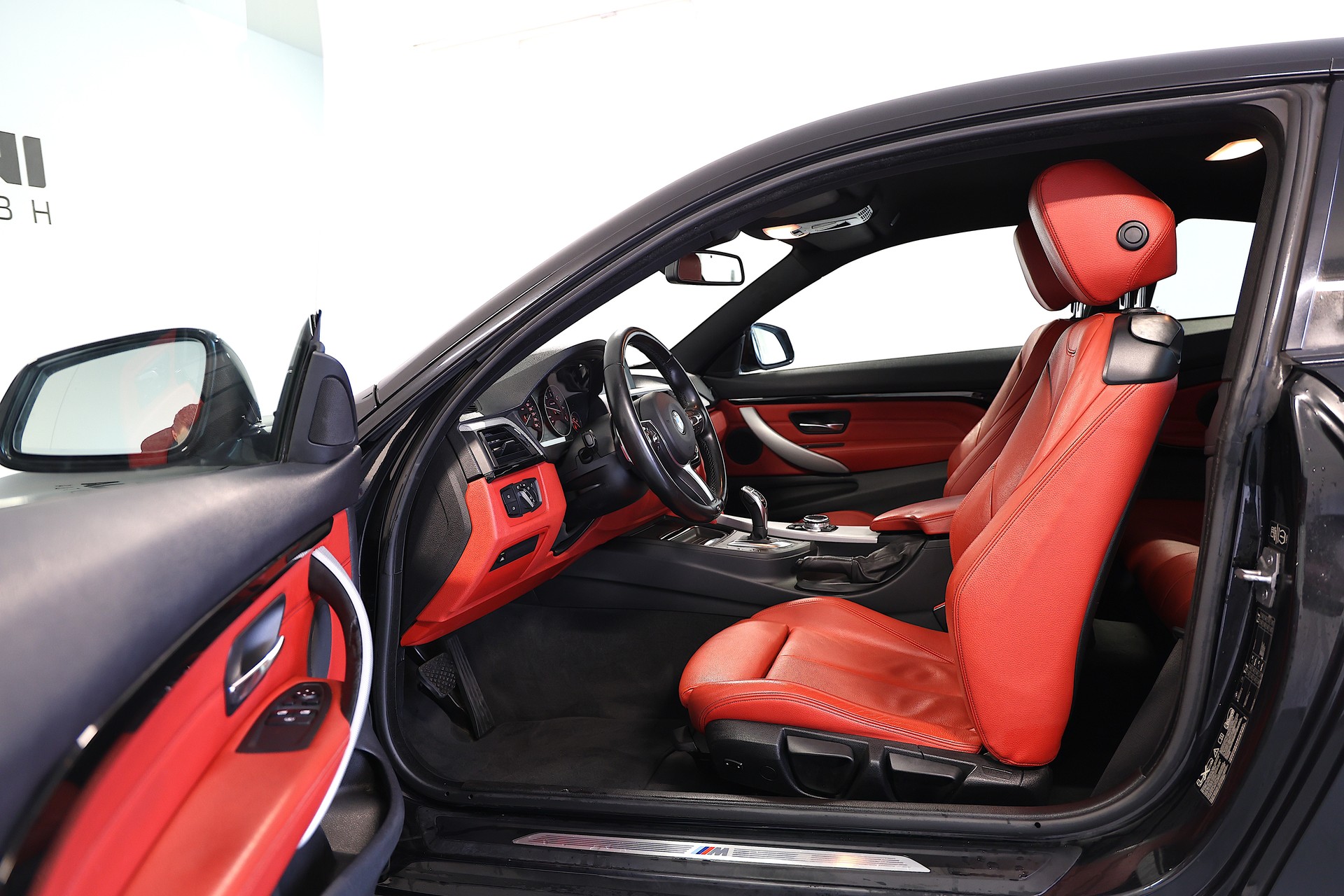 BMW 420d Coupé M-Sport xDrive Steptronic-image-7