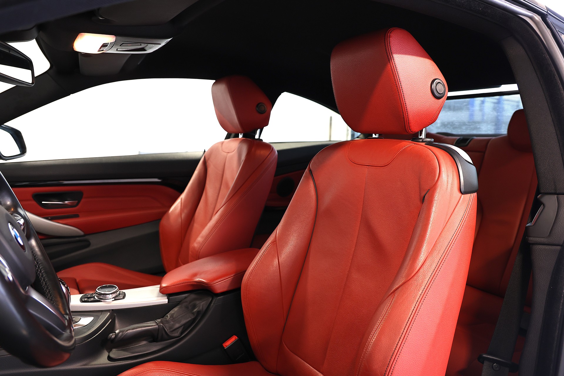 BMW 420d Coupé M-Sport xDrive Steptronic-image-8