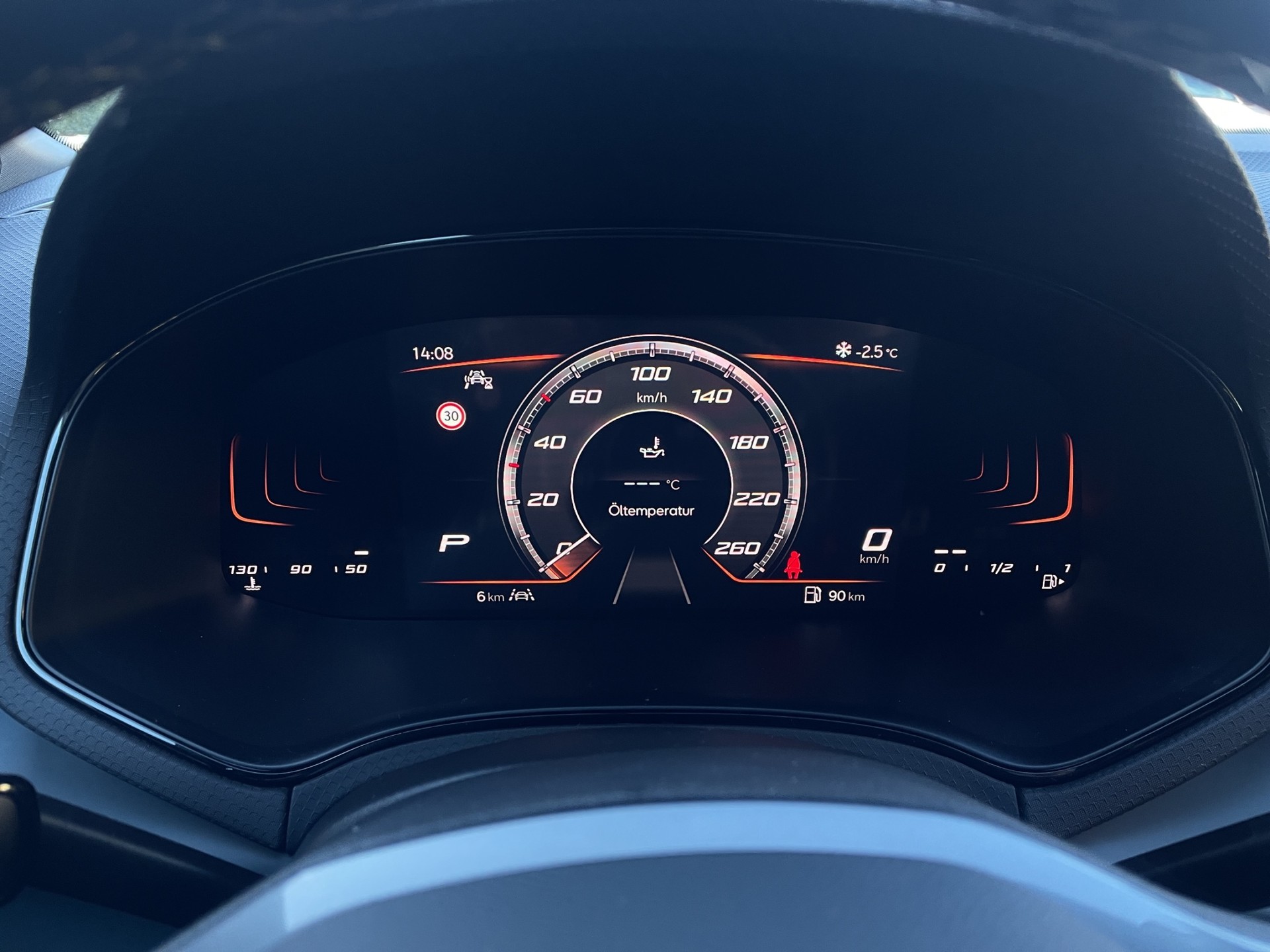 SEAT Arona 1.0 TSI Eco Style DSG-image-22