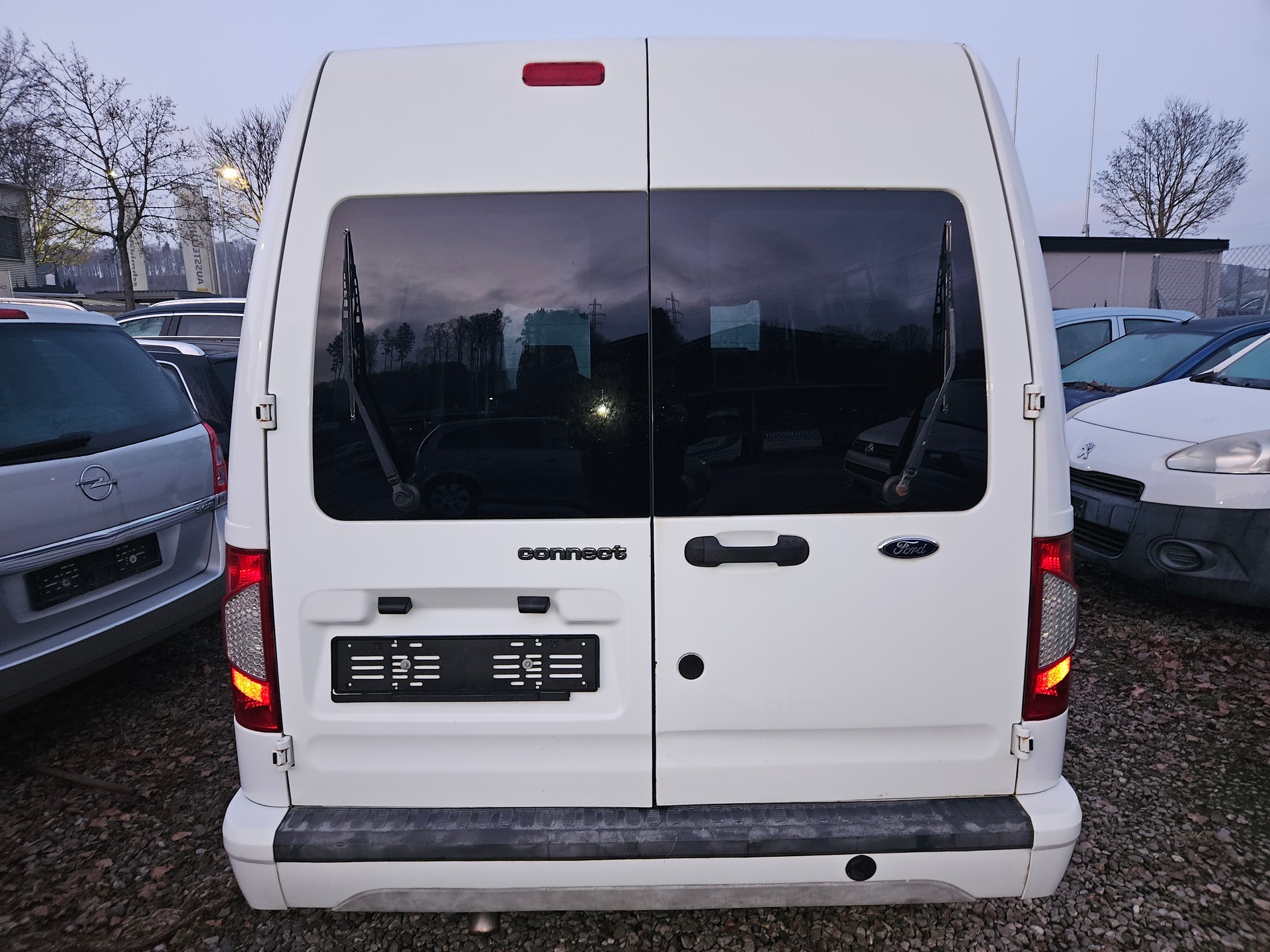 FORD Tourneo Connect M1 230 TDCi L Level 3-image-4