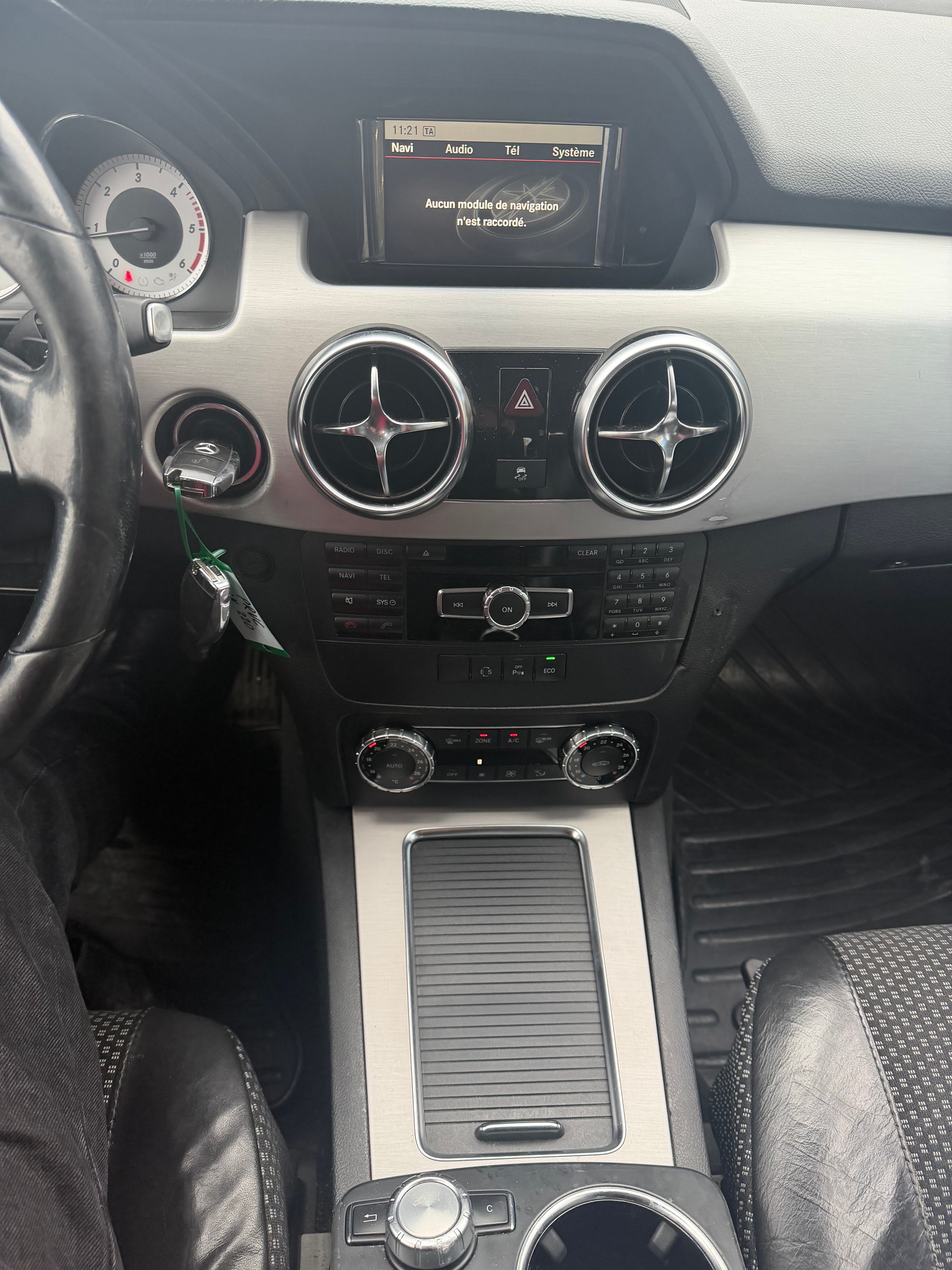 MERCEDES-BENZ GLK 220 BlueTEC 4Matic 7G-Tronic-image-7
