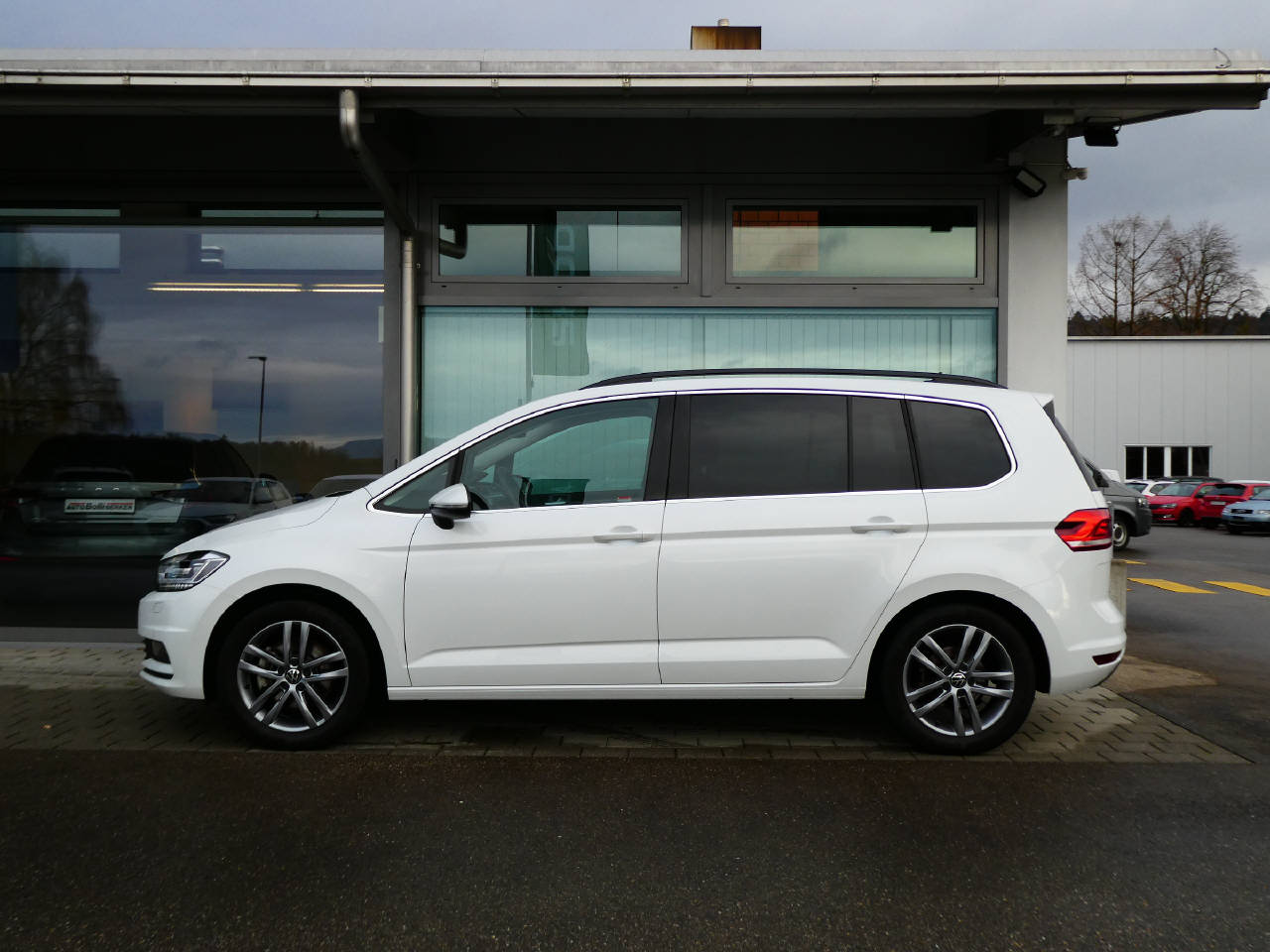 VW Touran 1.5 TSI Comfortline United DSG-image-7