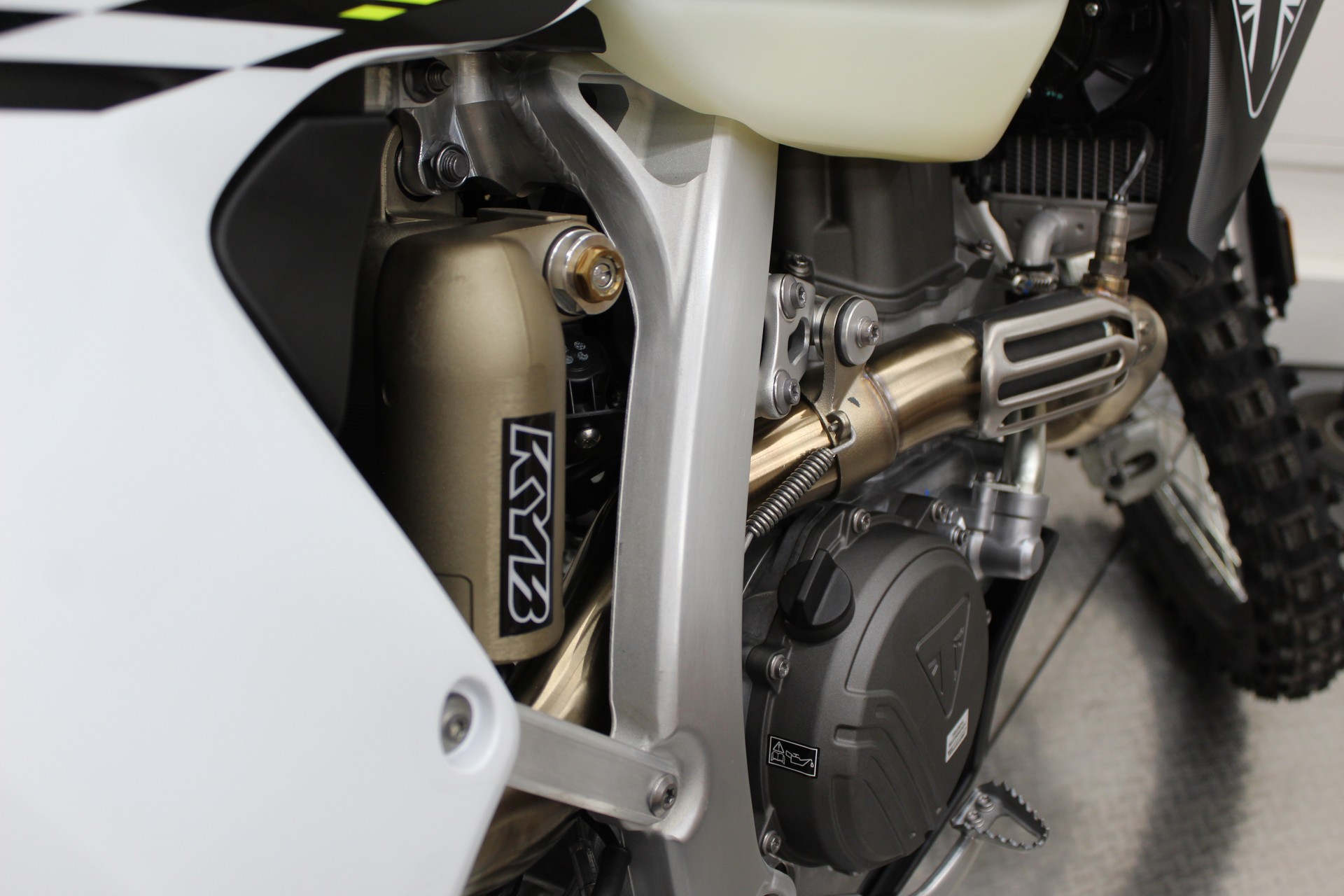 TRIUMPH TF 450 E-image-4