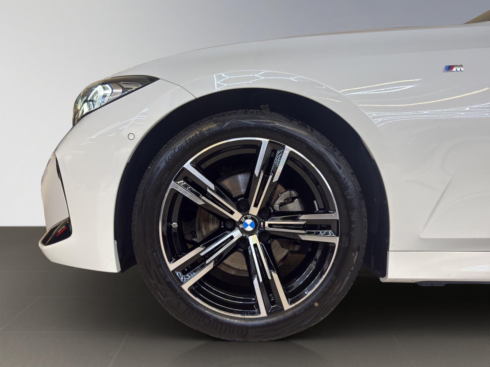 BMW 320d xDrive Touring M-SportPaket-image-18