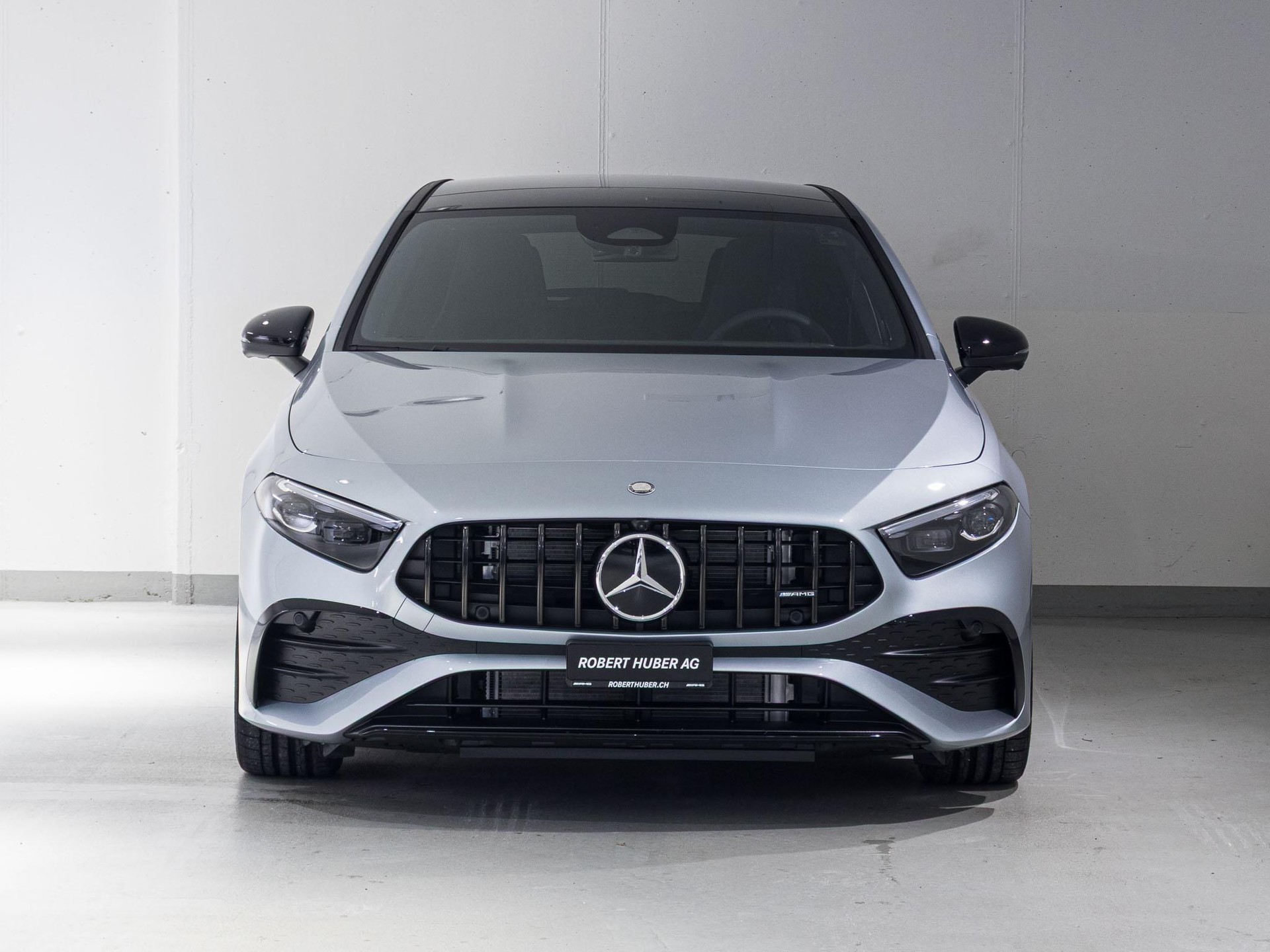 MERCEDES-BENZ A 35 AMG 4MATIC-image-2