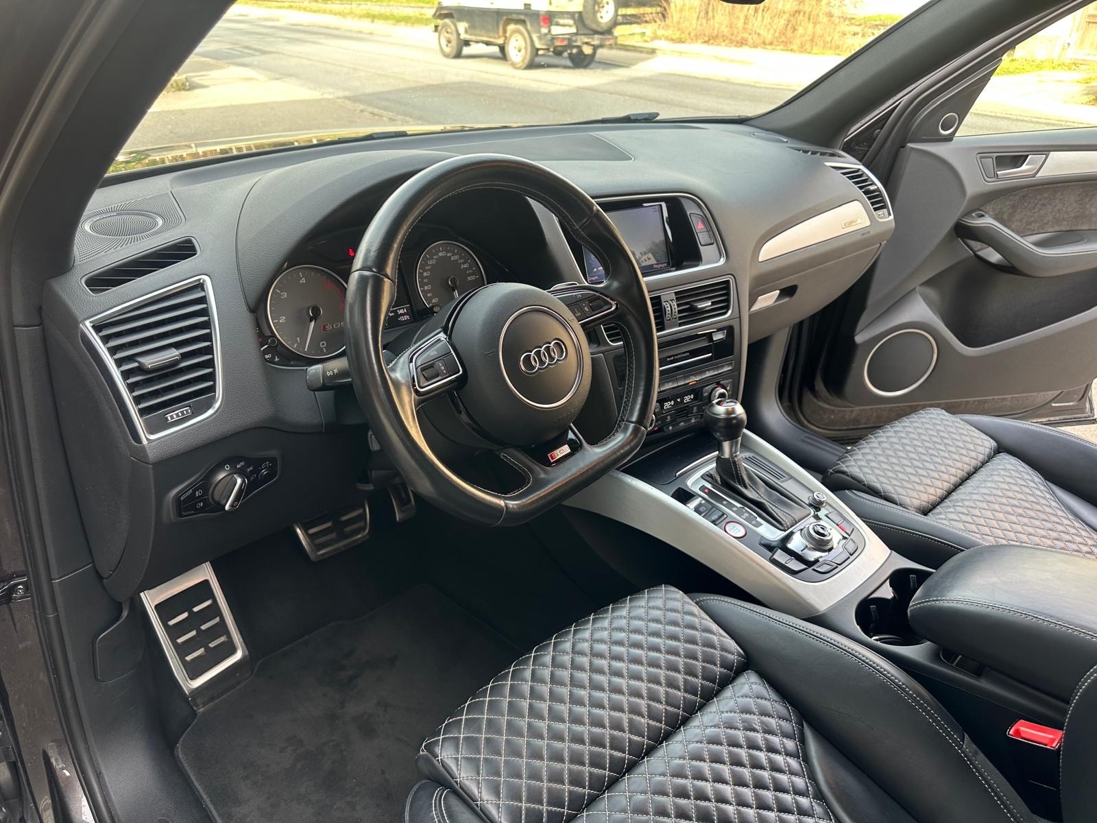AUDI SQ5 3.0 TDI plus quattro tiptronic-image-9