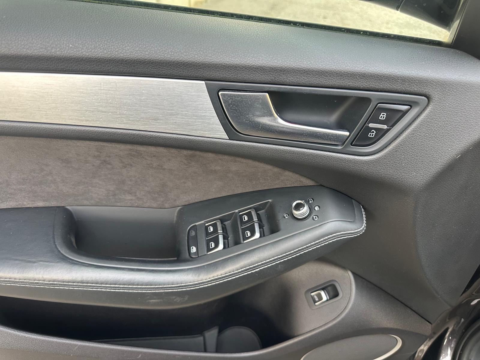 AUDI SQ5 3.0 TDI plus quattro tiptronic-image-12