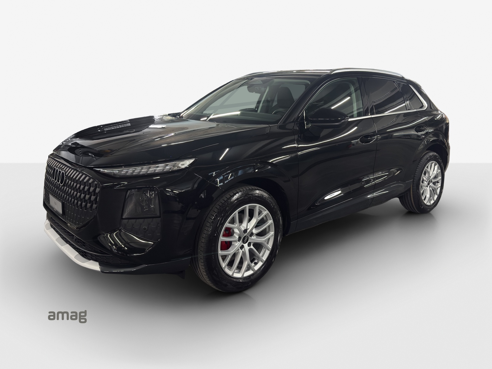 AUDI Q3 SUV 110 kW TFSI S tronic-image-0