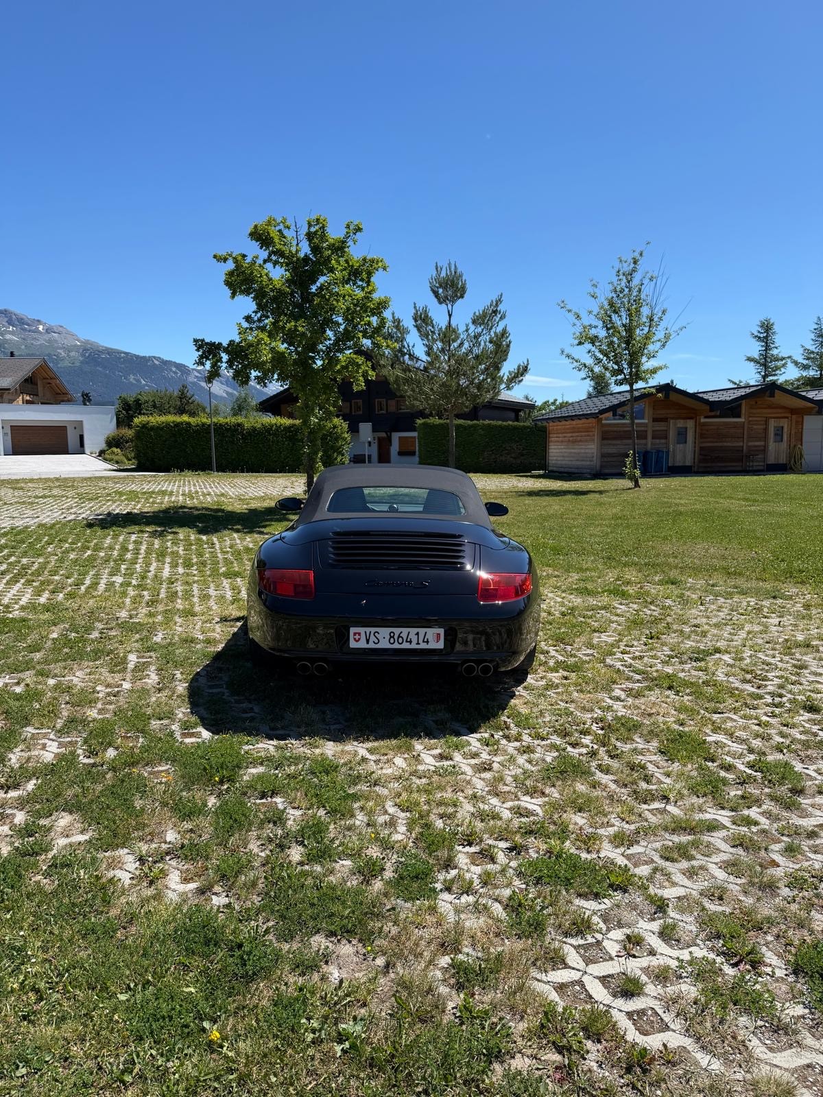 PORSCHE 911 Cabrio Carrera S-image-1