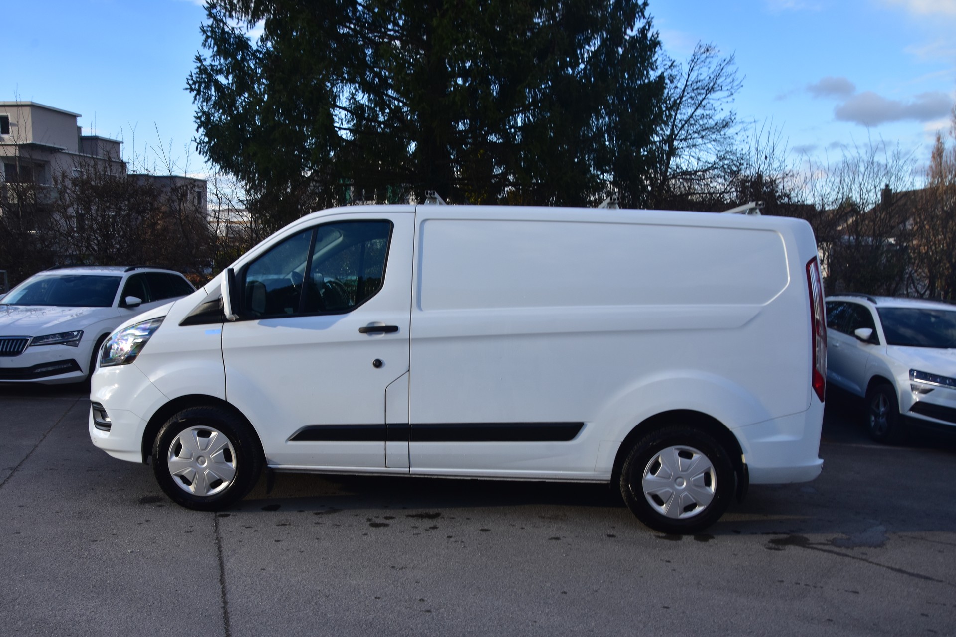 FORD Transit Custom Van 320 L1H1 Trend-image-8
