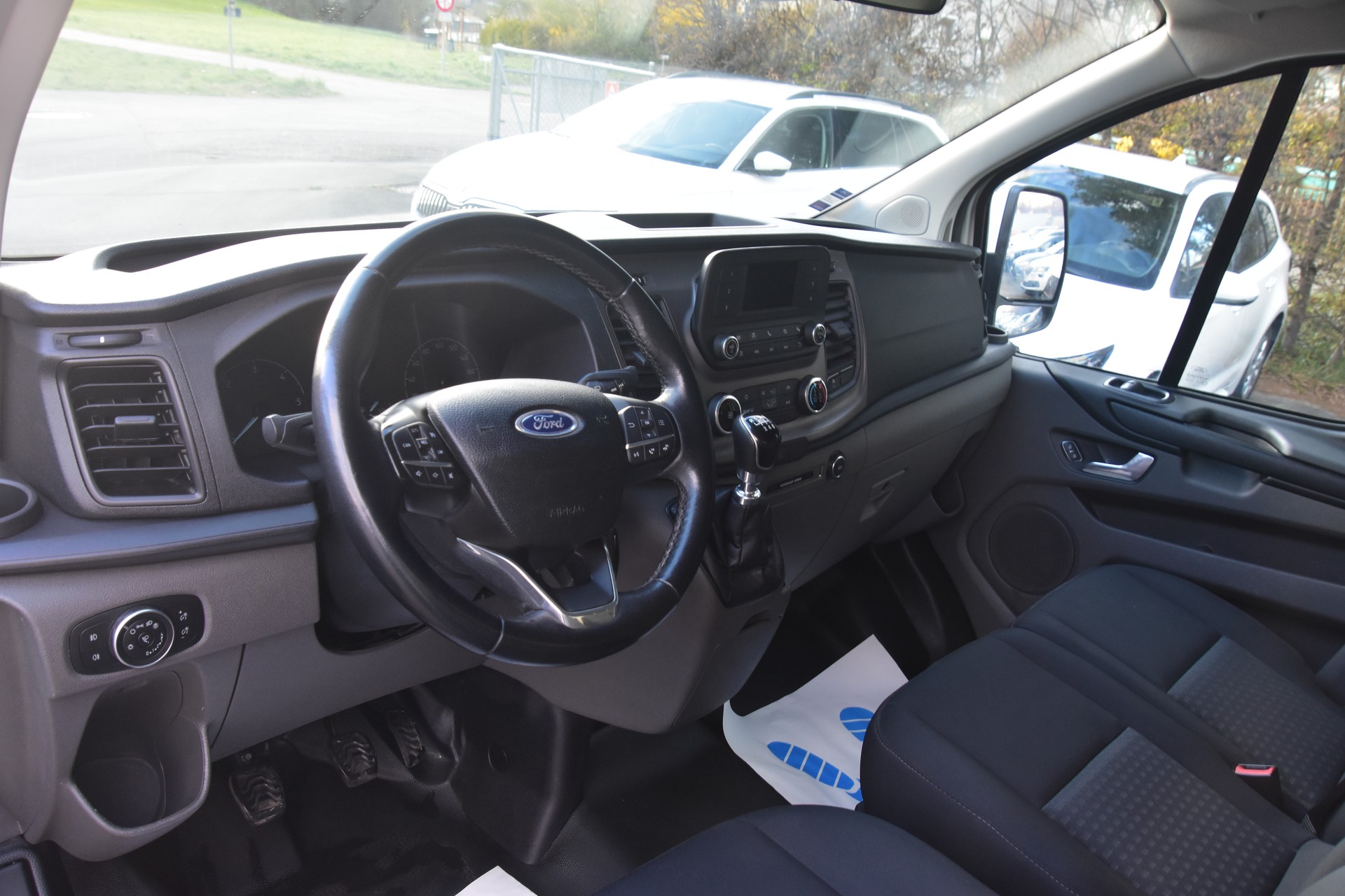 FORD Transit Custom Van 320 L1H1 Trend-image-9
