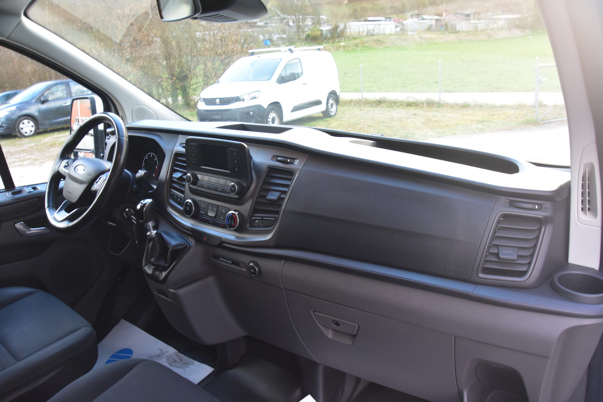 FORD Transit Custom Van 320 L1H1 Trend-image-10