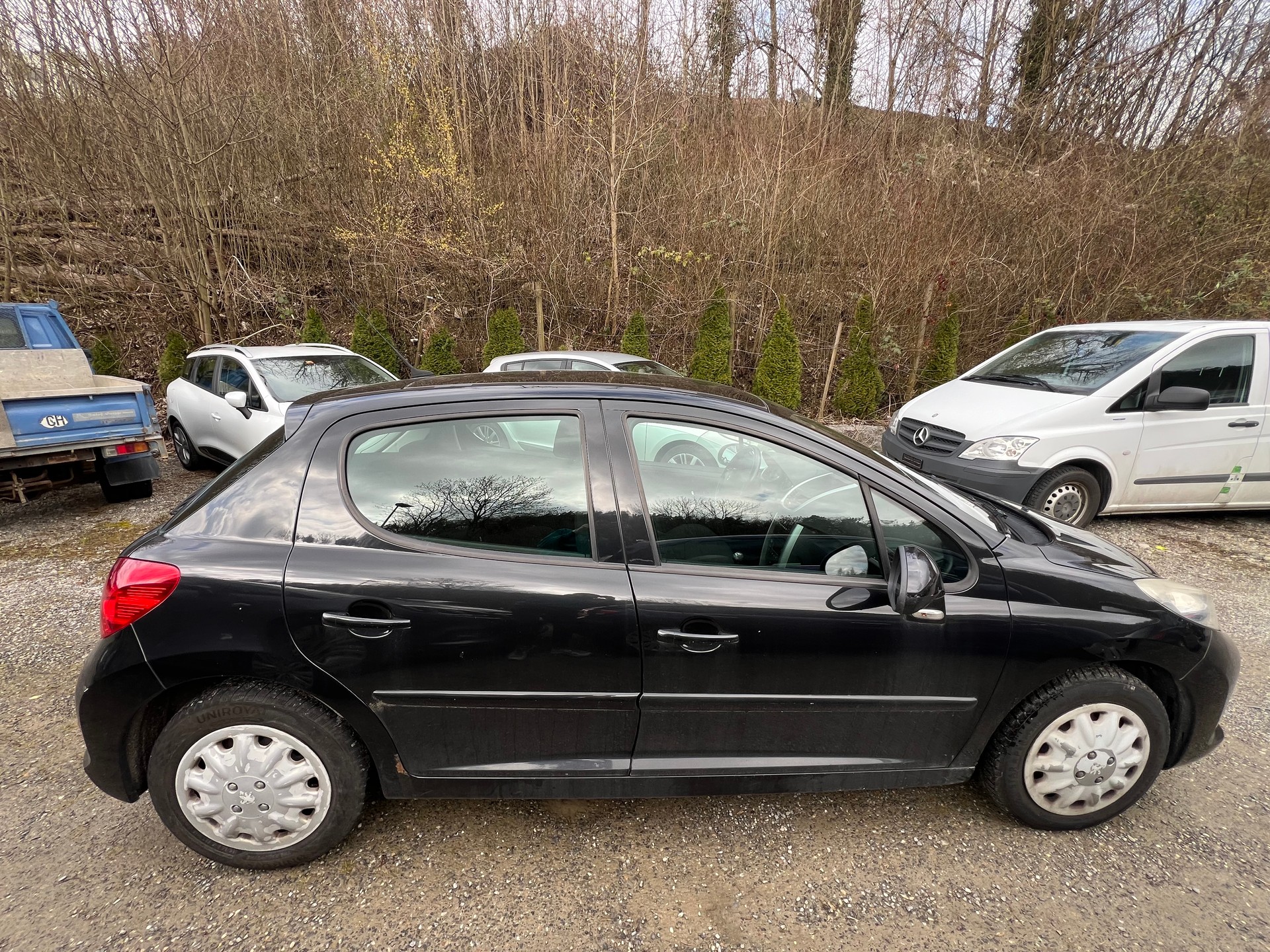 PEUGEOT 207 1.6 16V XT-image-3