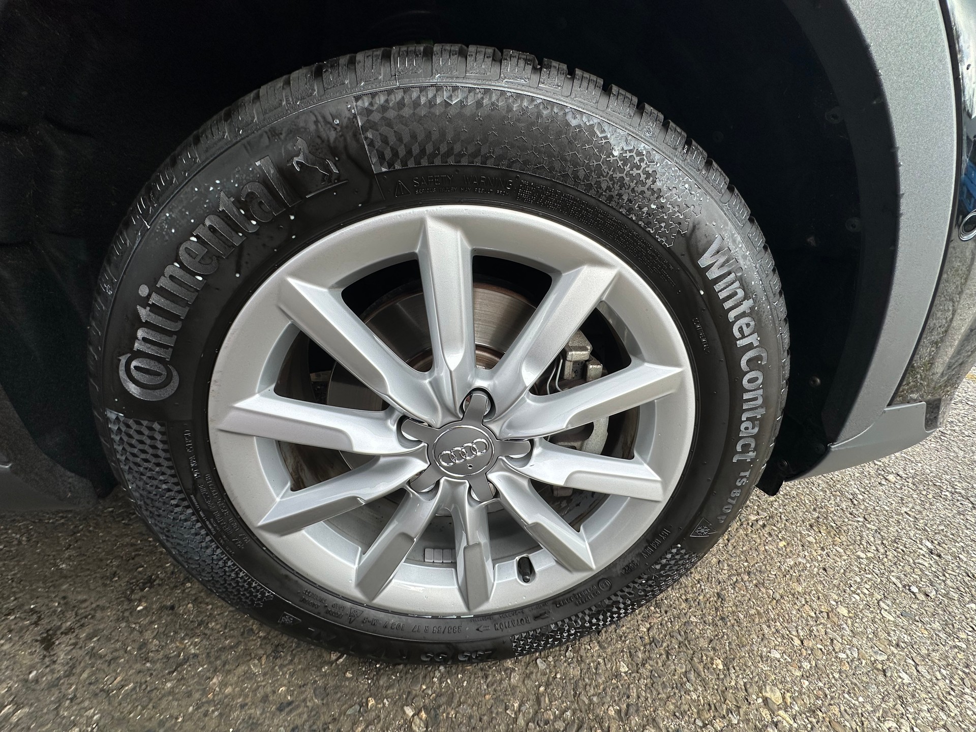 AUDI Q3 1.4 TFSI S-tronic-image-22