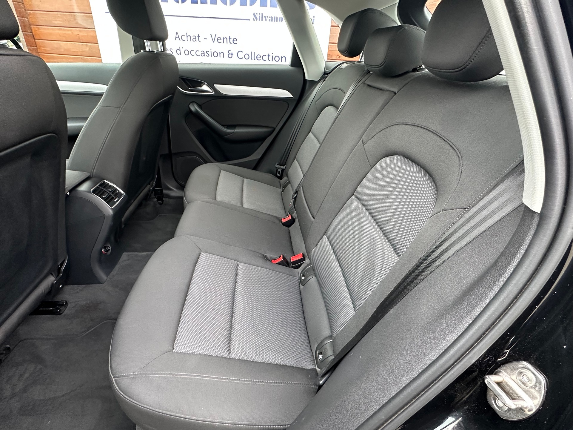 AUDI Q3 1.4 TFSI S-tronic-image-11