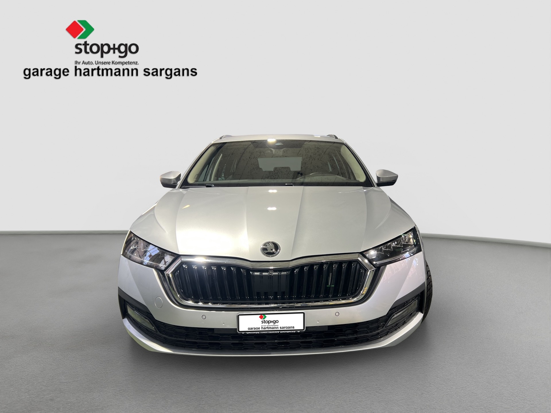 SKODA Octavia Combi 2.0 TSI Ambition DSG 4x4-image-2
