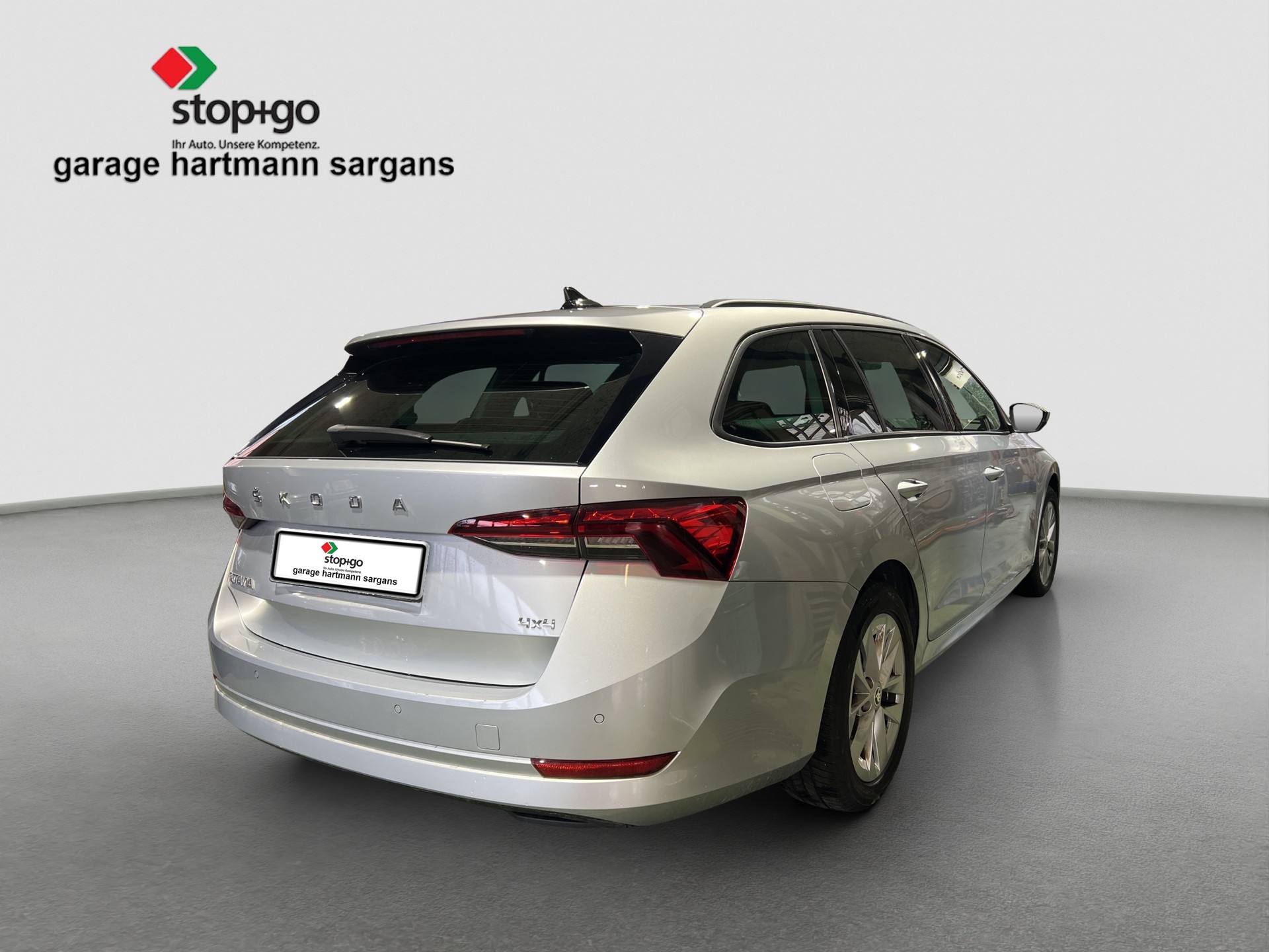 SKODA Octavia Combi 2.0 TSI Ambition DSG 4x4-image-5