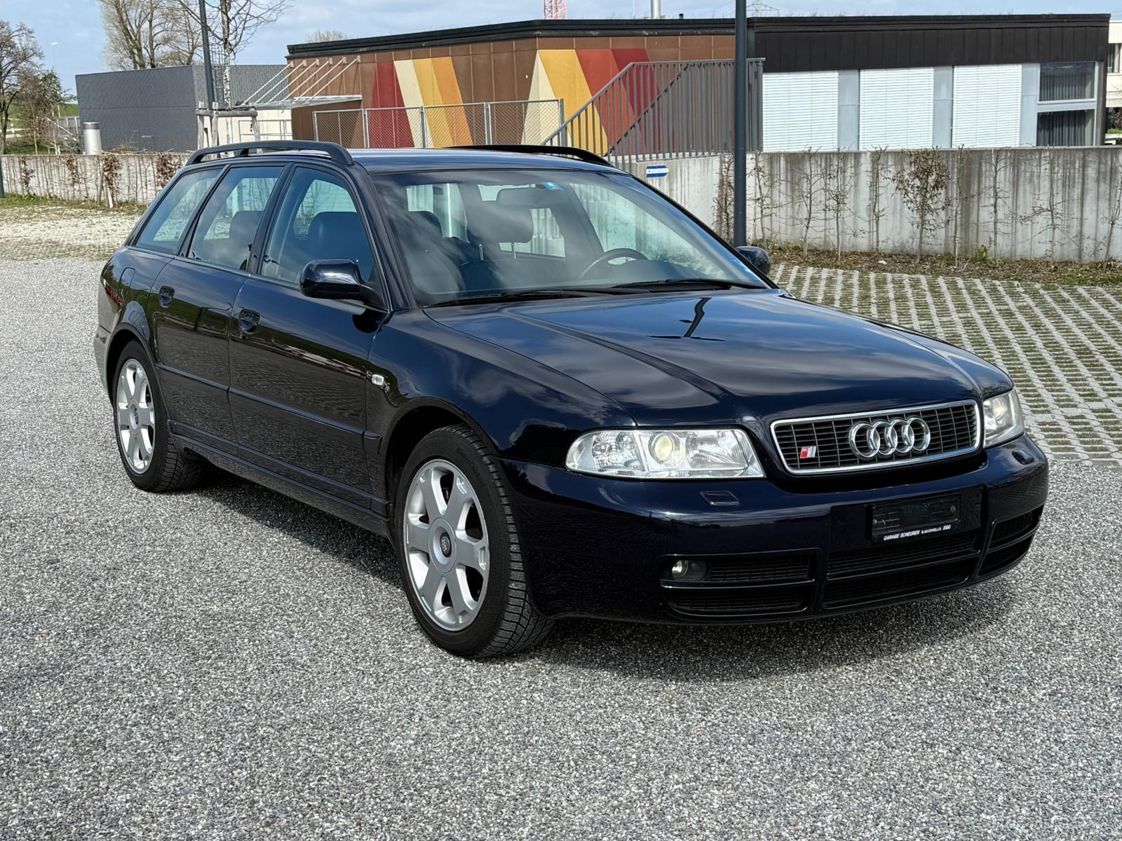 AUDI S4 Avant quattro-image-0