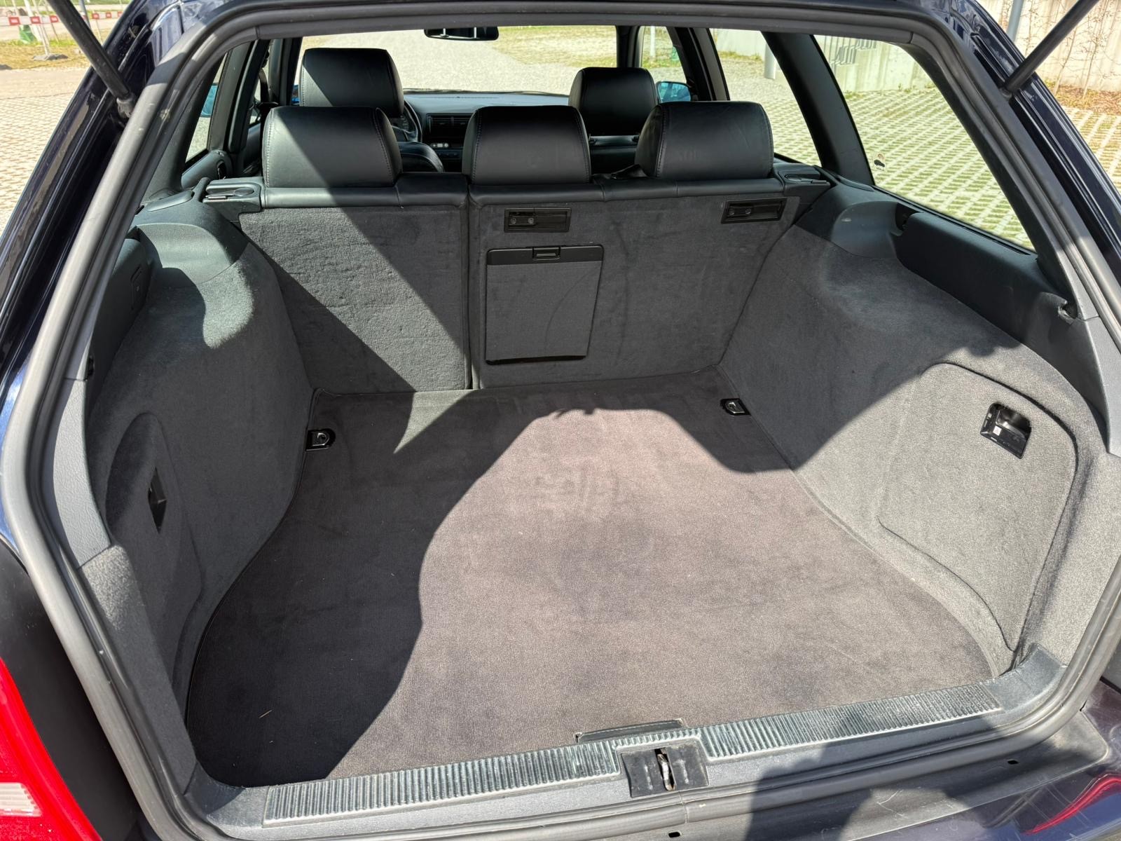 AUDI S4 Avant quattro-image-10
