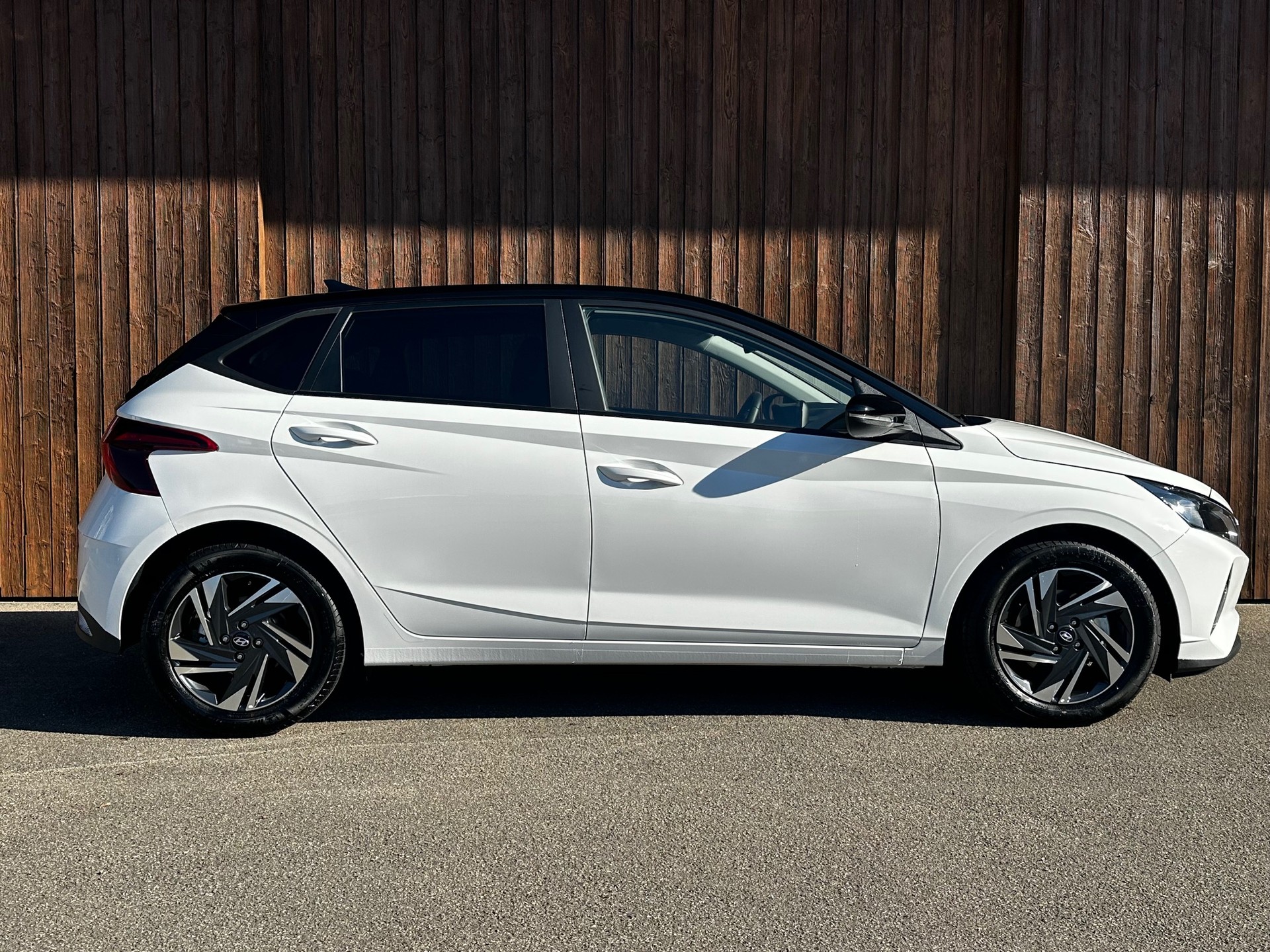 HYUNDAI i20 1.0 T-GDi Amplia DCT