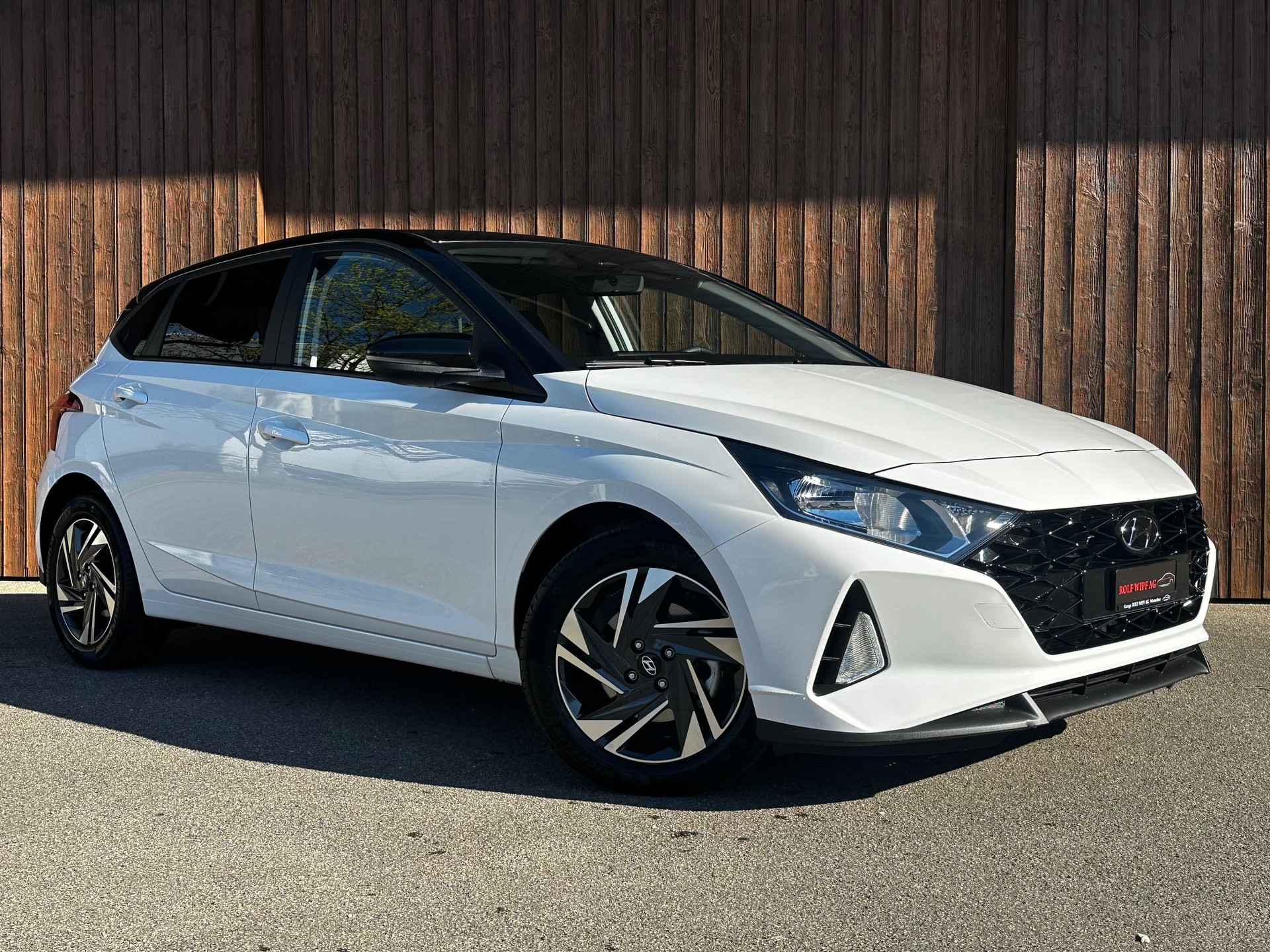 HYUNDAI i20 1.0 T-GDi Amplia DCT-showroom-element-1