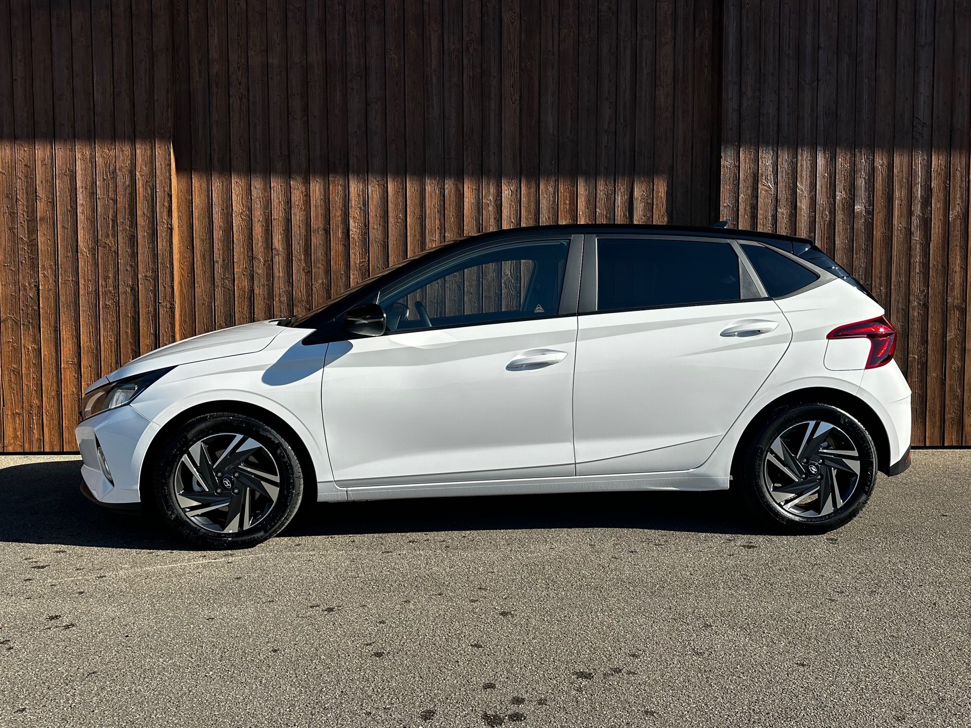 HYUNDAI i20 1.0 T-GDi Amplia DCT-image-4