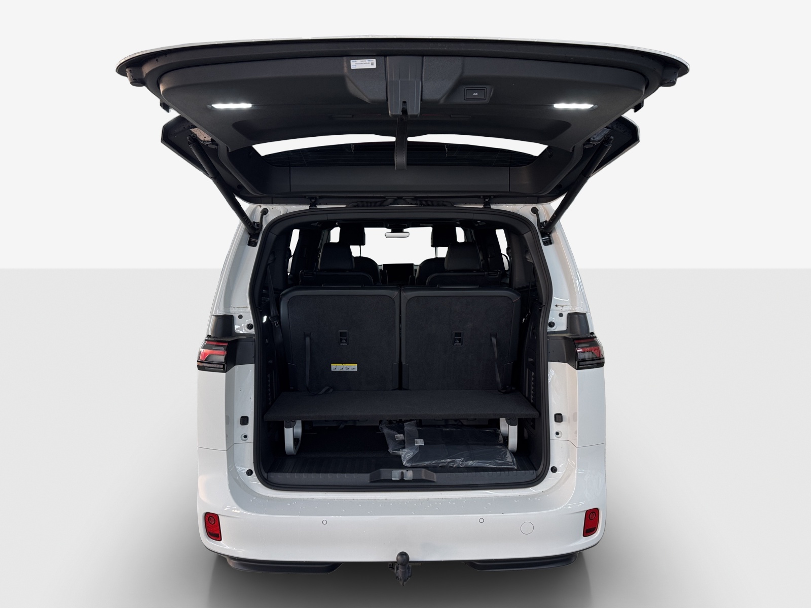 VW ID.Buzz LWB GTX 4 Motion-image-12