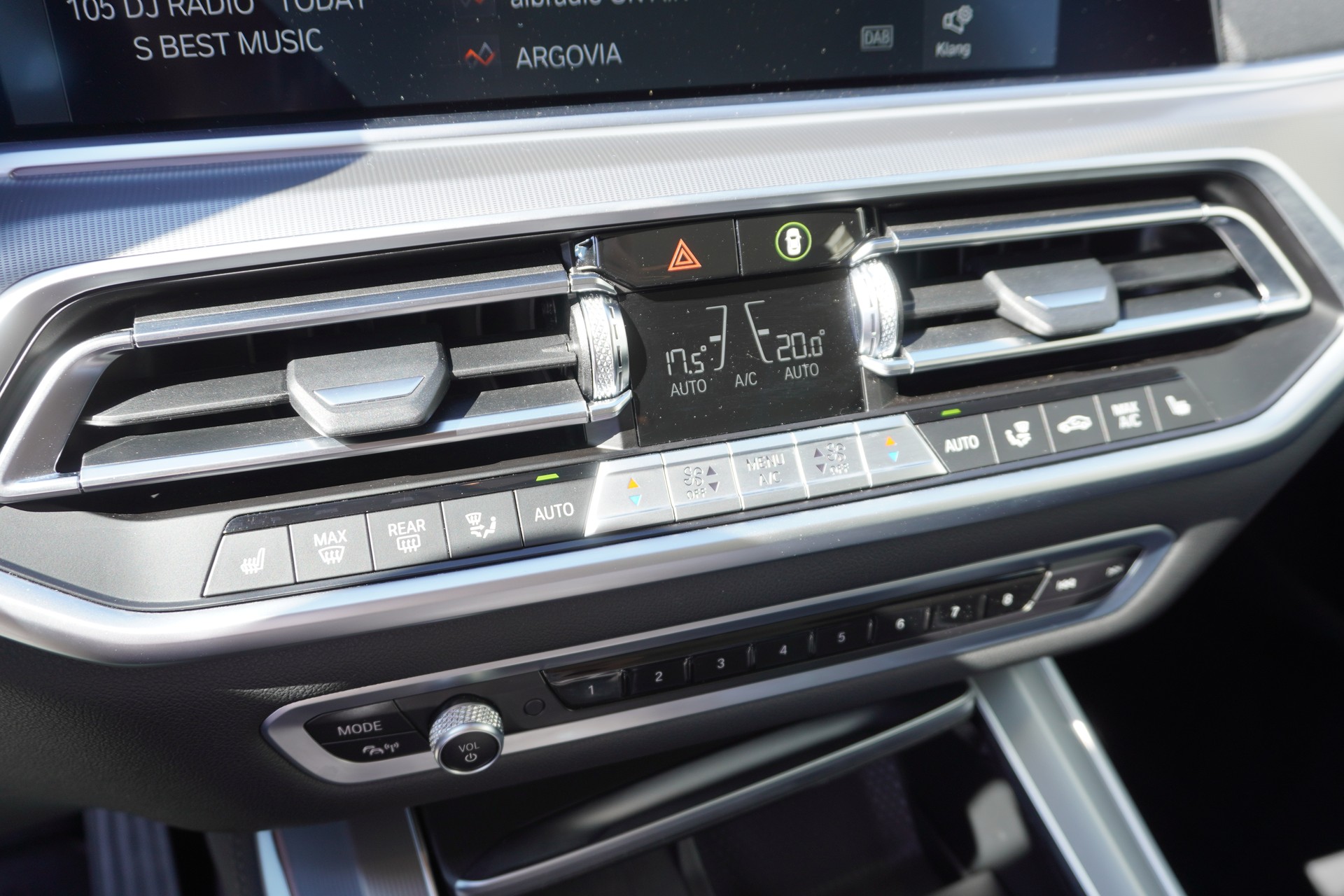BMW X5 xDrive 48V 30d Steptronic-image-17