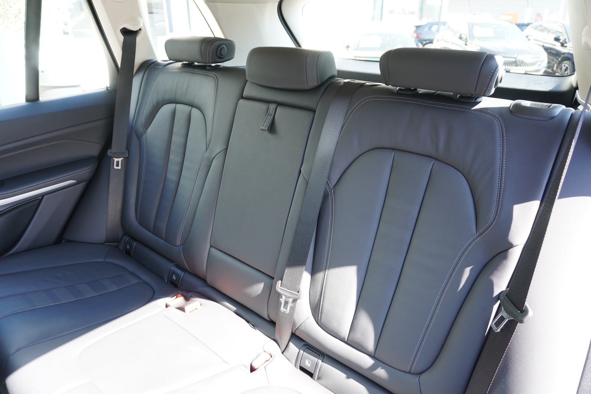 BMW X5 xDrive 48V 30d Steptronic-image-12