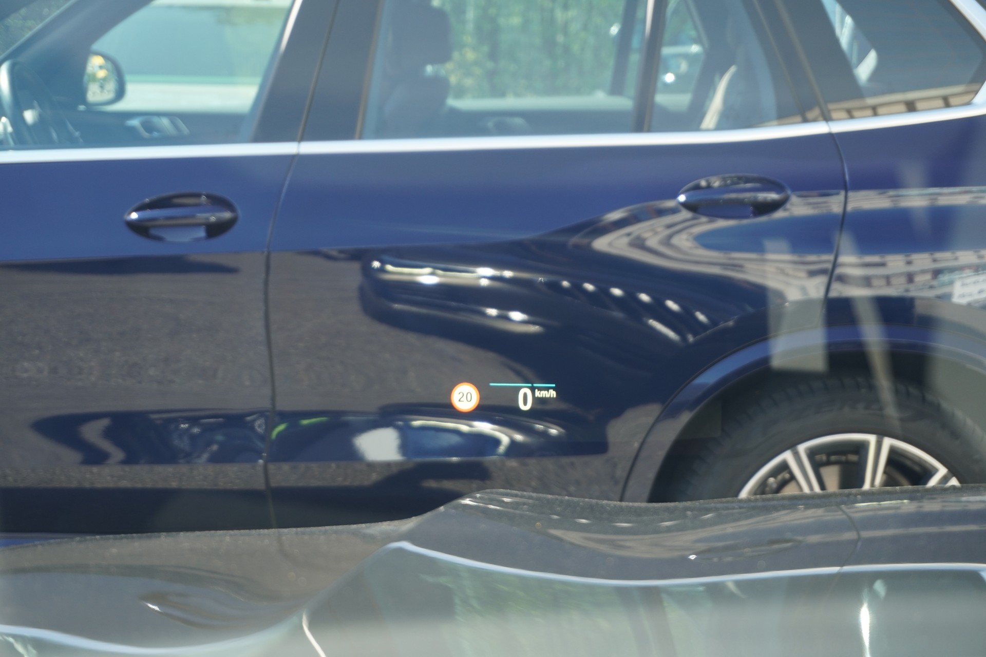 BMW X5 xDrive 48V 30d Steptronic-image-36